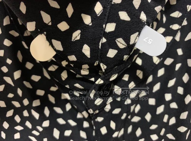 Saint Laurent Paris Saint Laurent Paris size 42 Mulberry Silk Diamond Pattern Size US XS / EU 42 / 0 - 6 Thumbnail