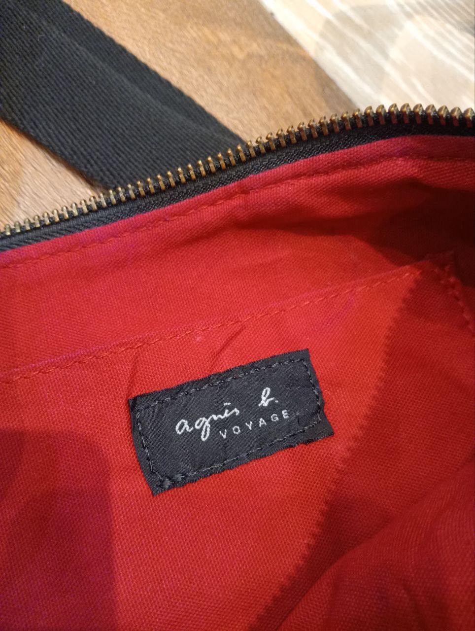 agnes b. AGNES B. VOYAGE SLING BAG - BLACK Size ONE SIZE - 7 Thumbnail