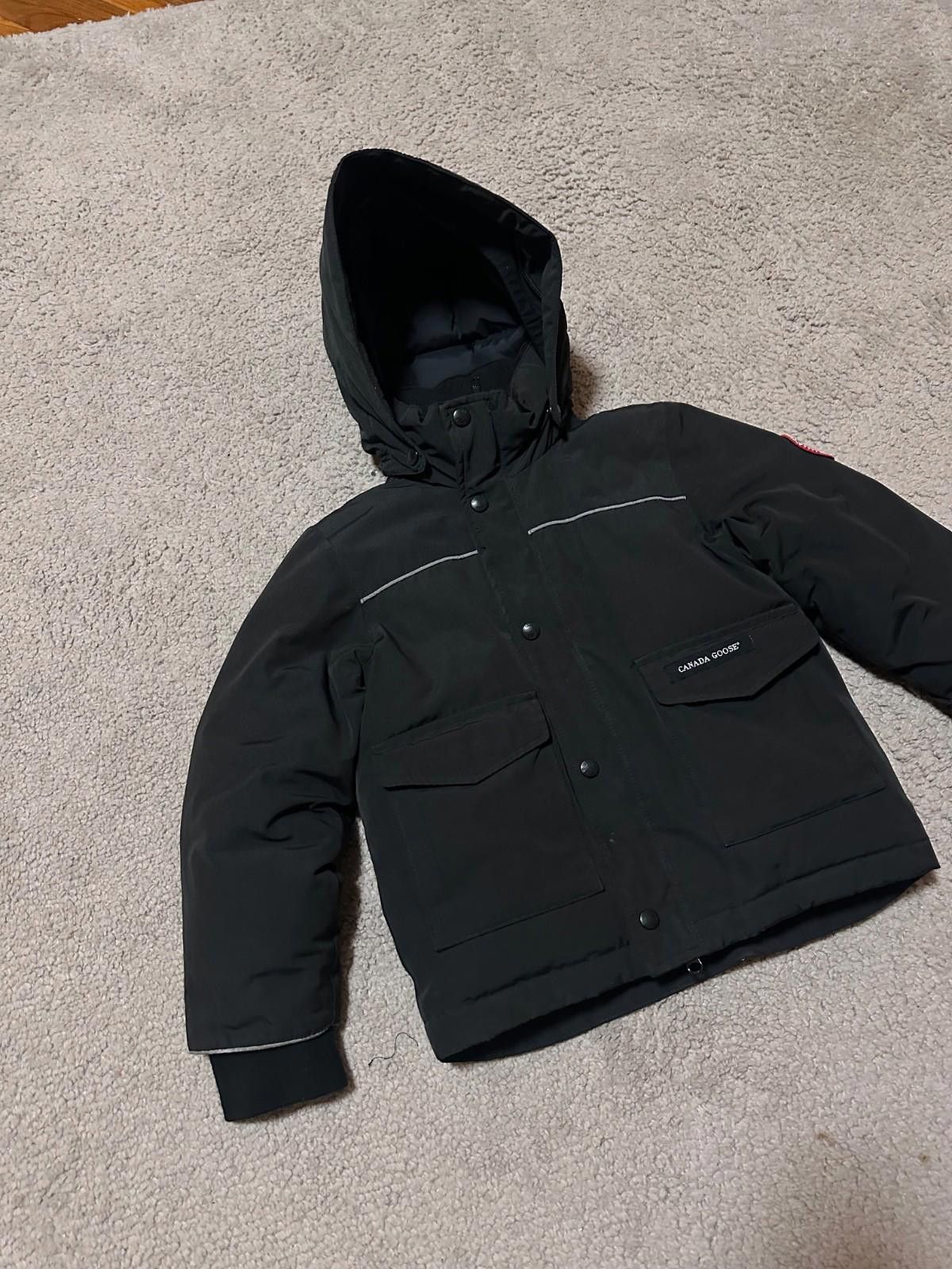 Canada Goose CANADA GOOSE KIDS Black LYNX PARKA - Age 6/7 Y Size US XXS / EU 40 - 2 Thumbnail