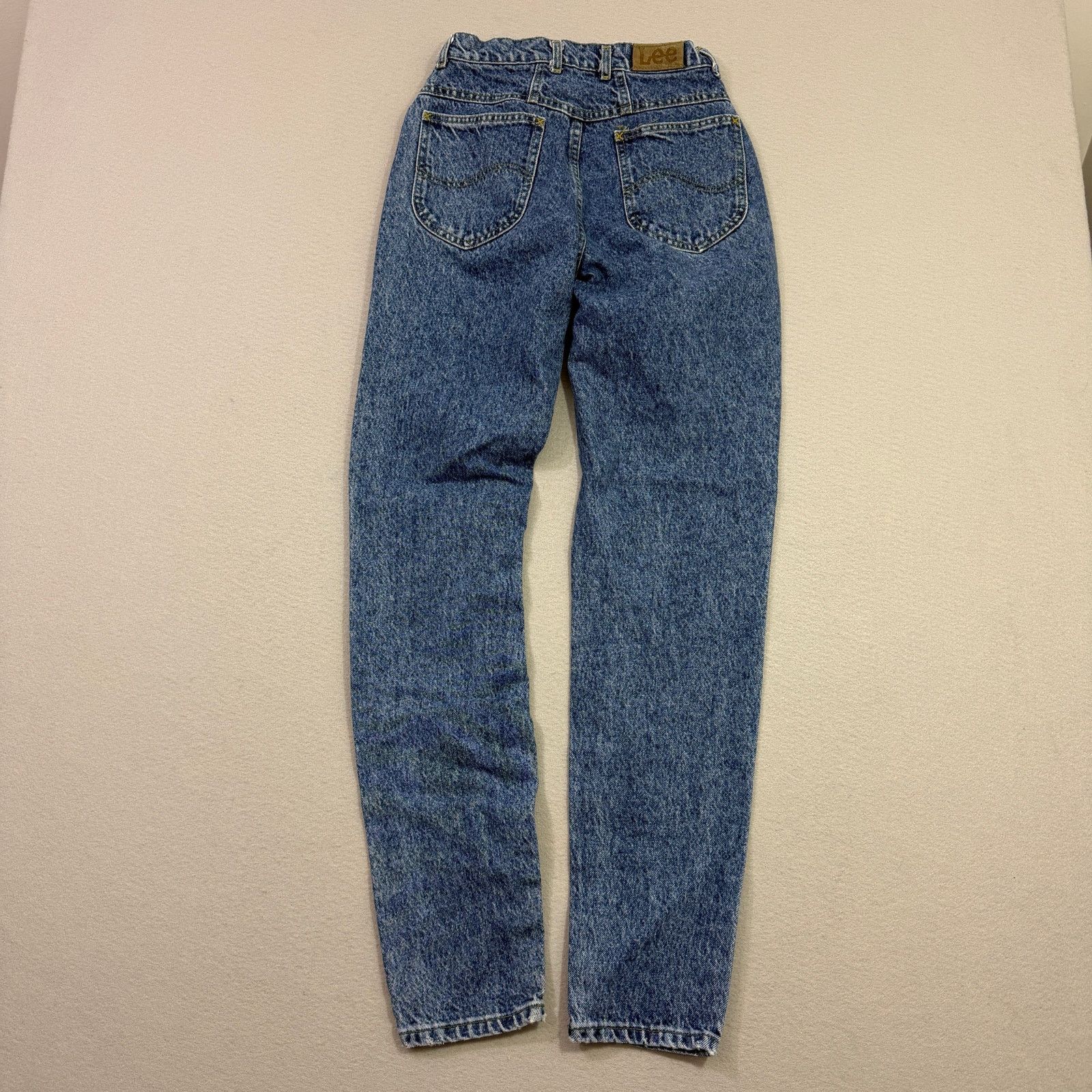 Vintage Vintage Lee Jeans Women's 7 Long (26x32) Blue High Rise Mom Size 26" / US 2 / IT 38 - 5 Thumbnail