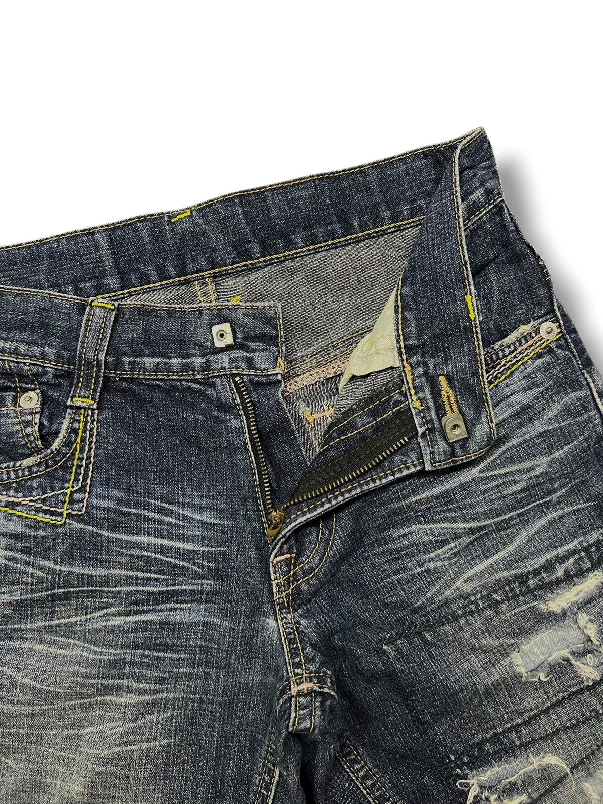Edwin Flared Vintage Edwin - Faded Wash, Low Rise,Distressed Denim Size 27" / US 4 / IT 40 - 9 Thumbnail
