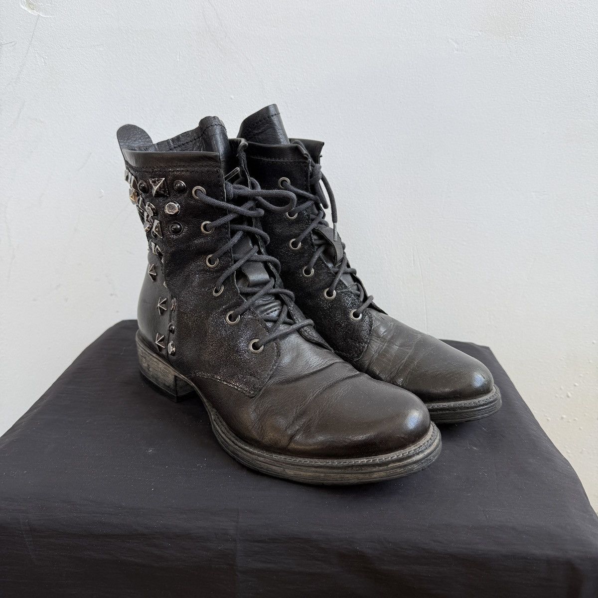Seditionaries Mjus Avant Garde Leather Ankle Boots With Studs Size US 8.5 / IT 38.5 - 3 Thumbnail