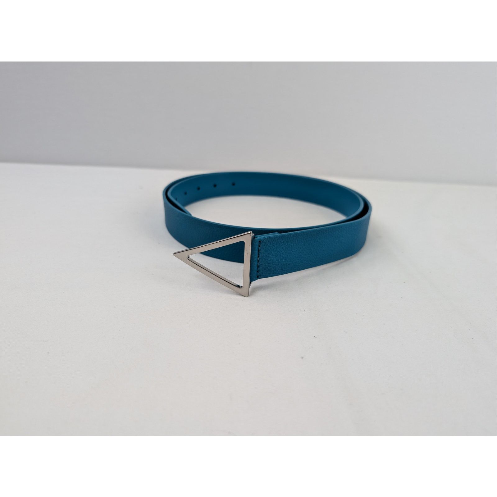 Bottega Veneta o1rshd1 Size: 110/ Cintura Grainy Light Calf Belt in Blaster Size 44 - 1 Thumbnail