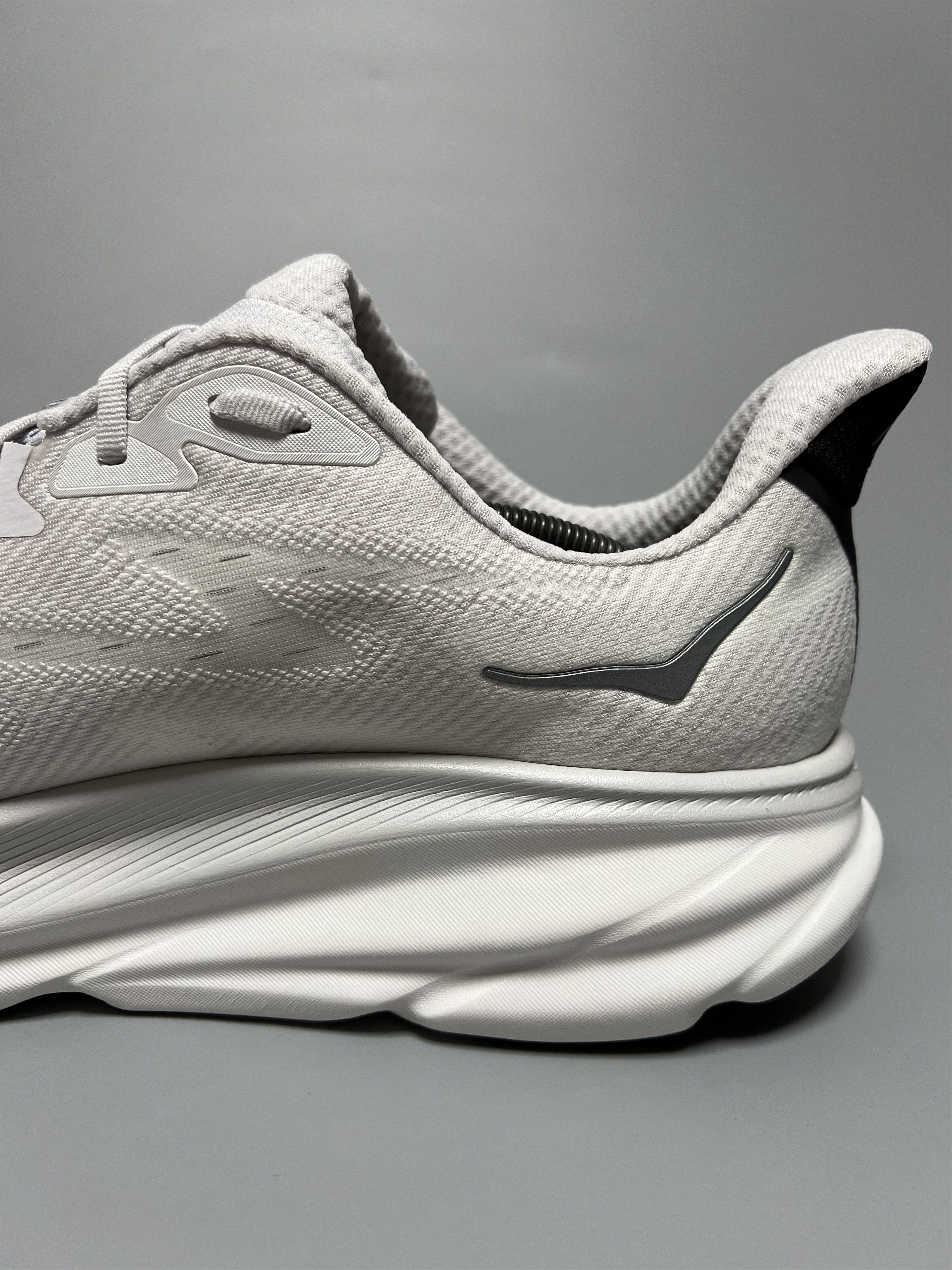 Hoka 15 EE Hoka One One Clifton 9 Wide Running Shoes Walking Gym Size US 15 / EU 48 - 11 Thumbnail