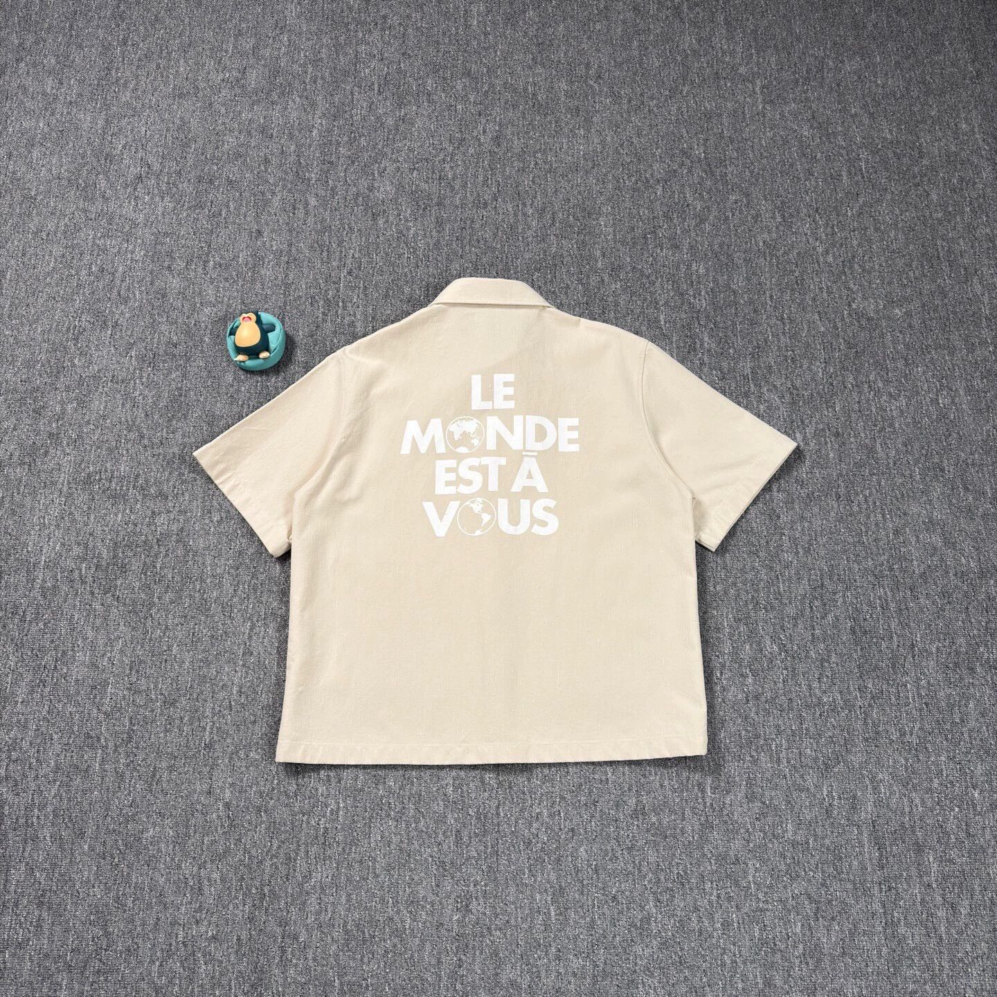 Louis Vuitton LV 25 Beige Leather Logo Short-Sleeve Shirt L Near New Size US L / EU 52-54 / 3 - 2 Thumbnail