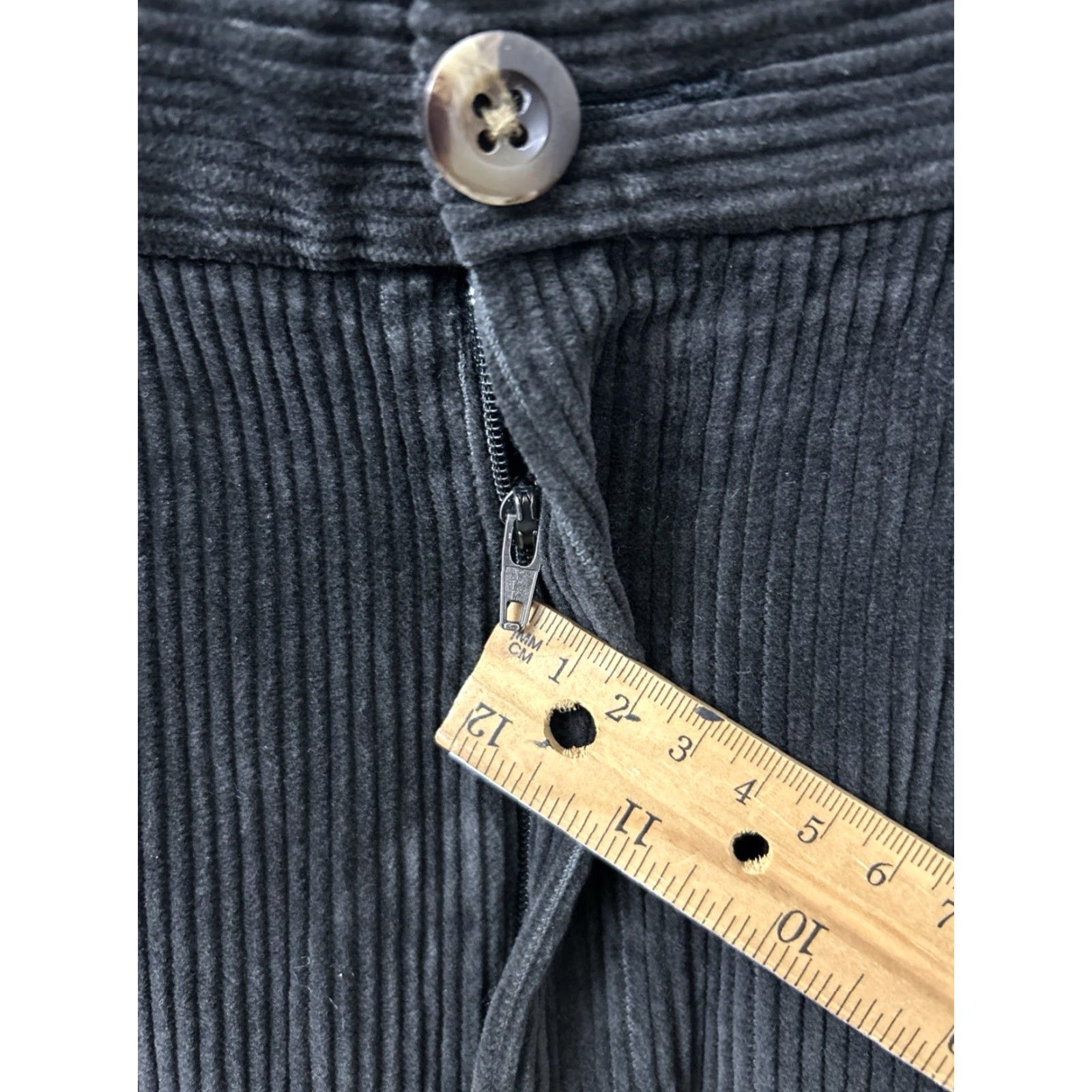 Vintage LL Bean Corduroy Pants Mens 38x29 Black Comfort Waist Zipper Button Pleated Straight Leg Regular Size US 38 / EU 54 - 5 Thumbnail