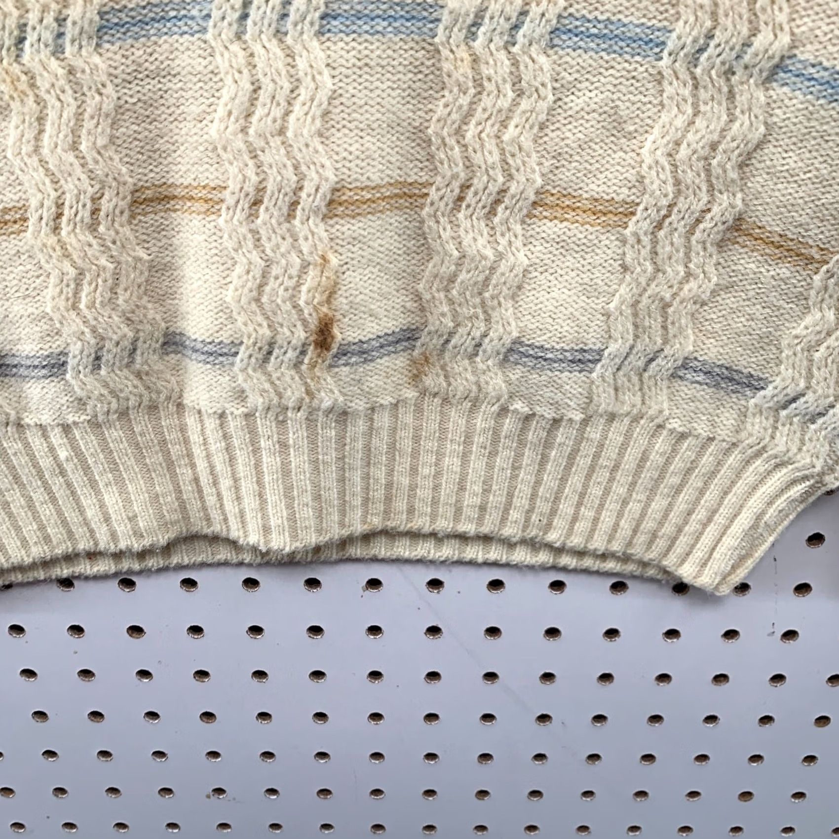 Vintage VINTAGE AMANA Wintuk Knit Sweater Mens Size 42 Beige V Neck Striped Pullover Size US L / EU 52-54 / 3 - 6 Thumbnail