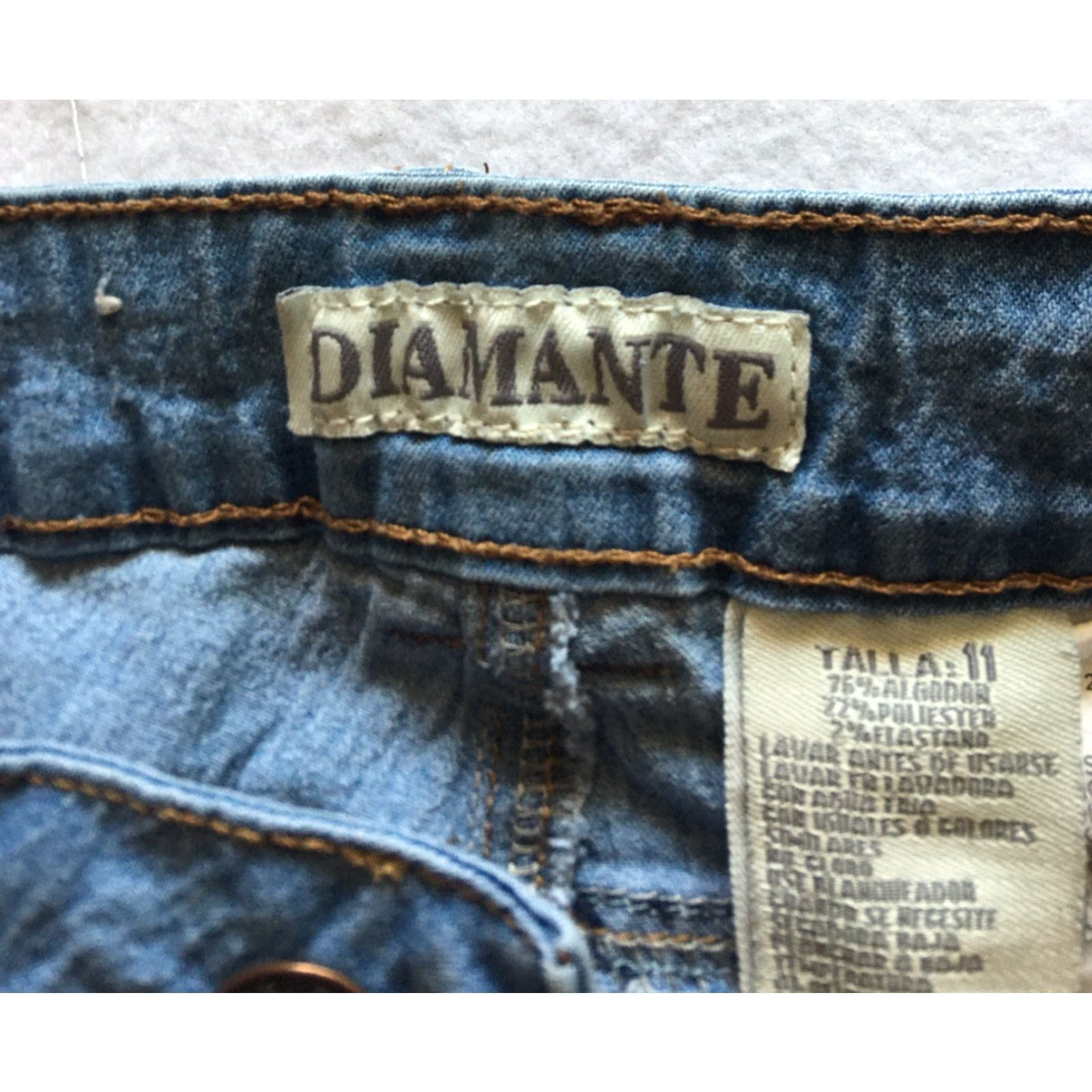 Vintage Diamante Jeans Shorts Bermuda Women’s Size 11 Distressed Blue /B7 Size 32" / US 10 / IT 46 - 5 Thumbnail
