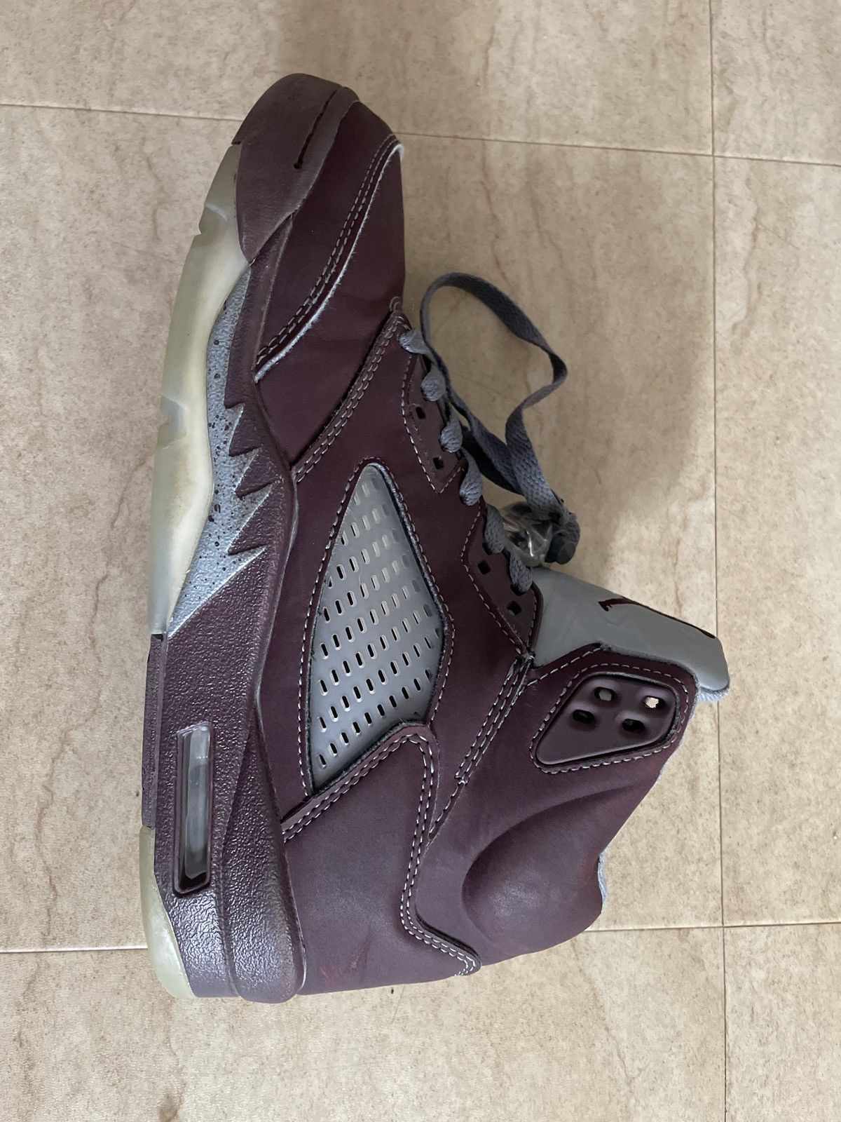 Jordan Brand Air Jordan 5 “Burgundy” 2023 Size US 8.5 / EU 41-42 - 1 Thumbnail