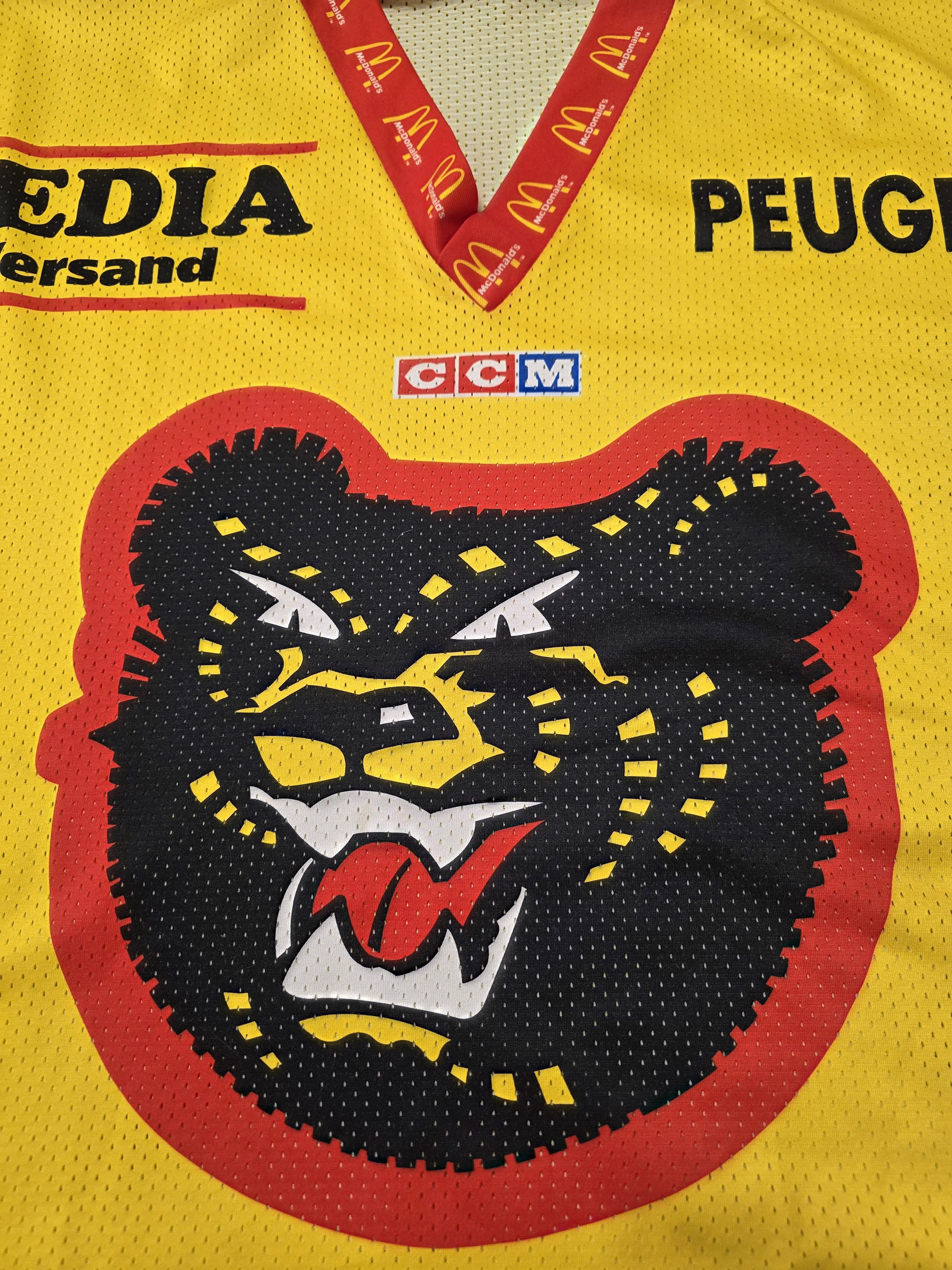 Vintage SC BERN HOCKEY JERSEY 90s BERN JERSEY SWITZERLAND ICE HOCKEY Size US L / EU 52-54 / 3 - 4 Thumbnail
