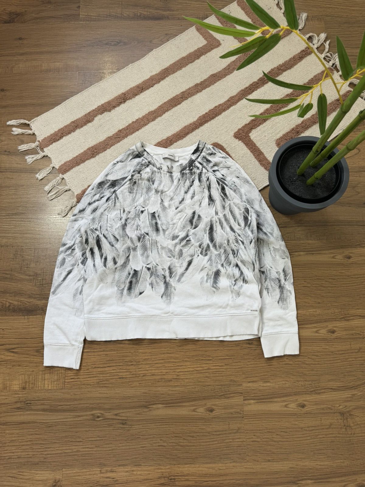 Diesel VINTAGE DIESEL FEATHERS SWEATSHIRT Size M / US 6-8 / IT 42-44 - 1 Thumbnail