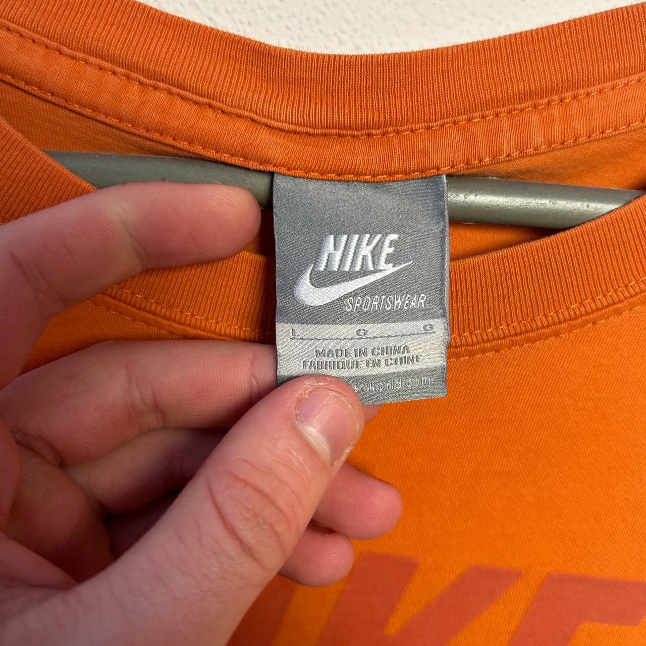 Nike Vintage Nike Sportswear big logo 90s streetwear tee Size US L / EU 52-54 / 3 - 7 Thumbnail