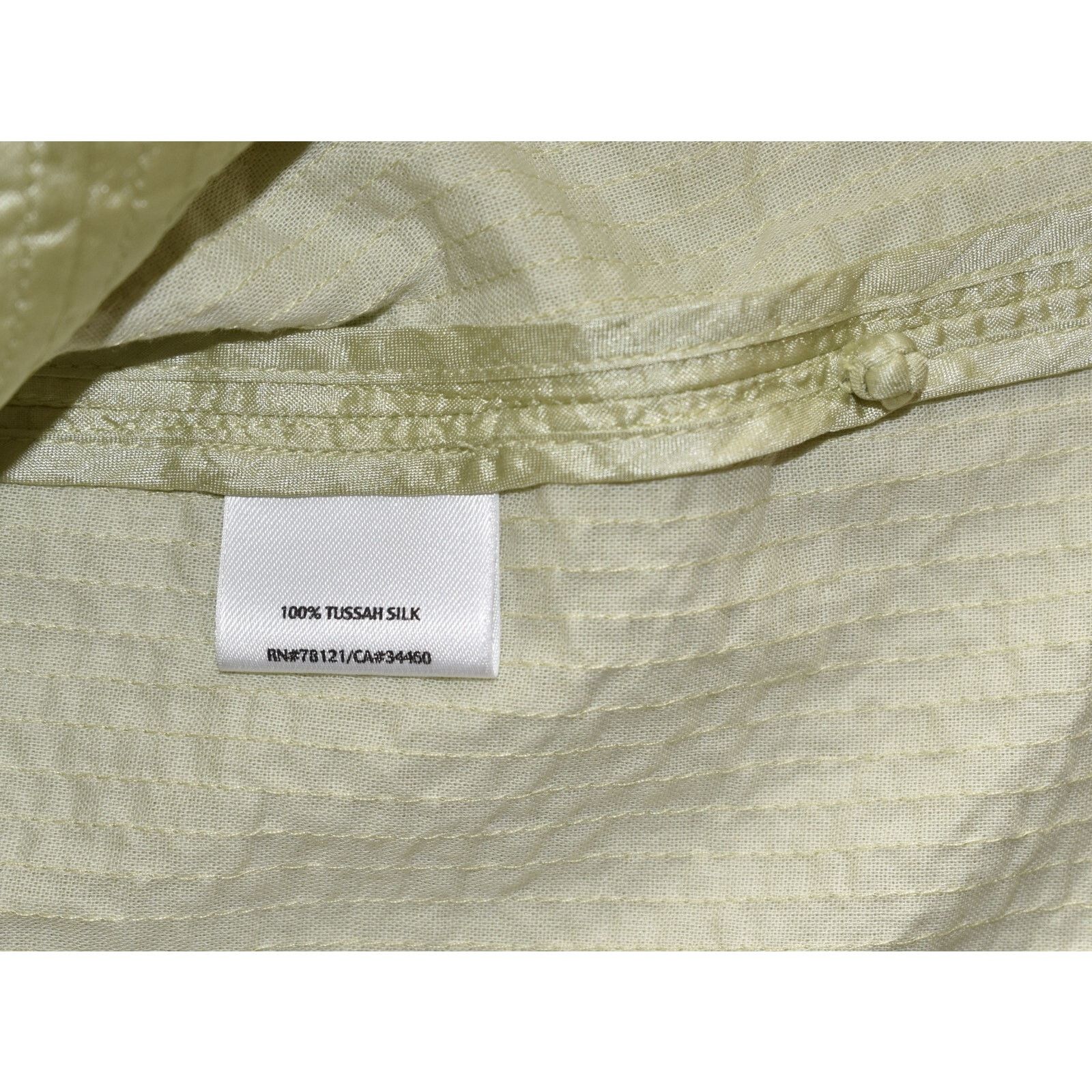 Eileen Fisher EILEEN FISHER Qulted Tussan Silk Mandarin Collar Vest L $228 Size L / US 10 / IT 46 - 5 Thumbnail