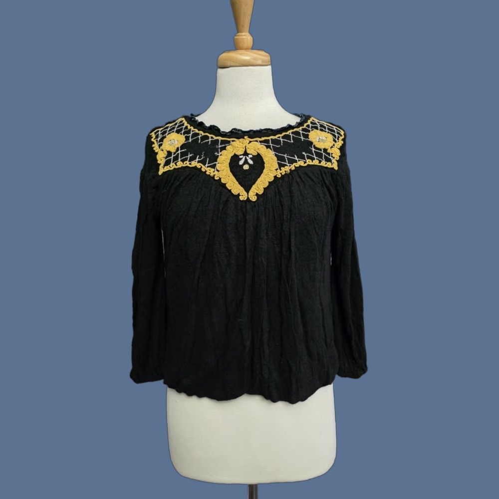 Free People Free People Begonia Top Blouse Women's XS Black Embroidered Long Sleeve Round Neck Cropped Bohemian Peasant Casual Lightweight Breathable Solids 90s? Size XS / US 0-2 / IT 36-38 - 1 Thumbnail