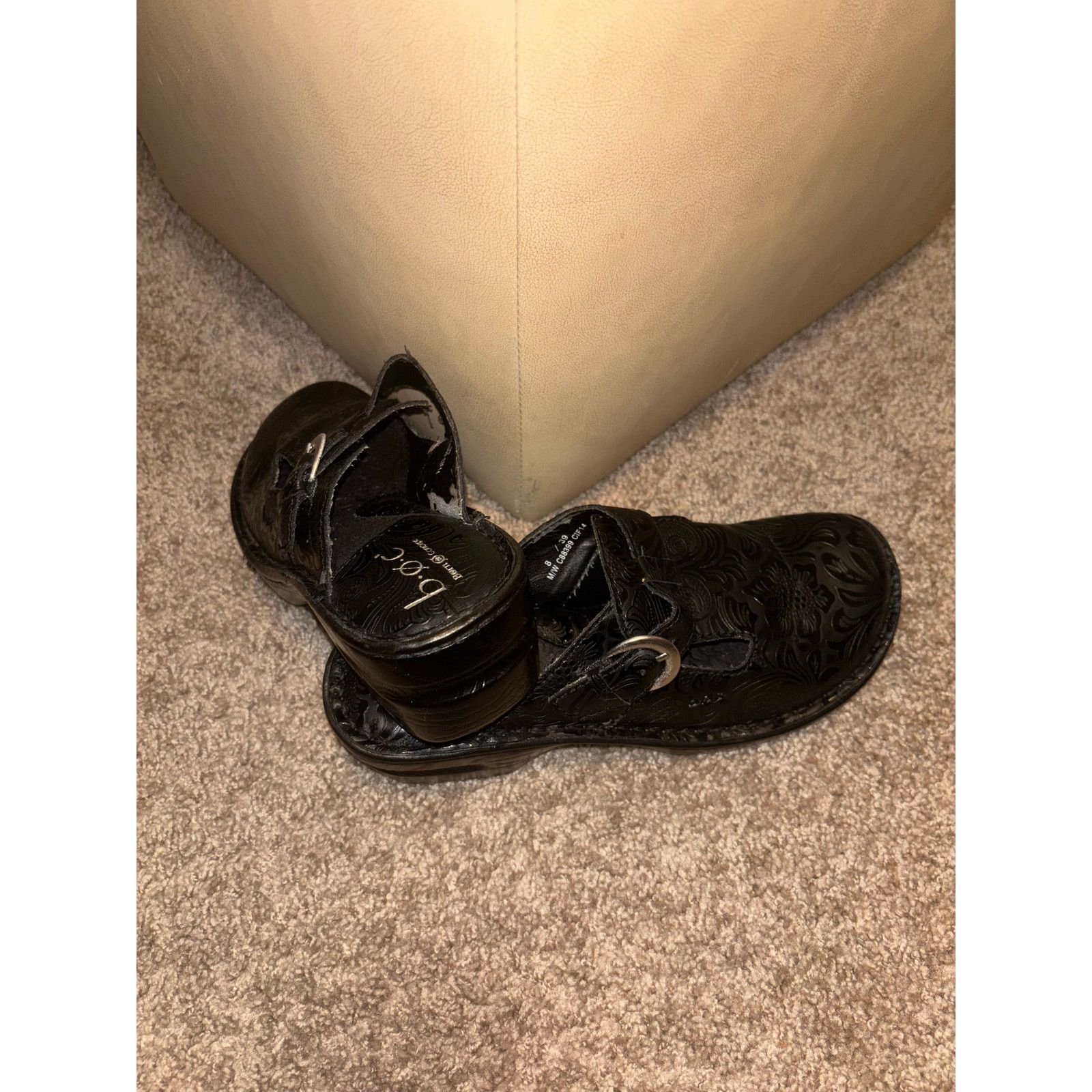 The Unbranded Brand B.O.C Mule Sandals Black Heels/Slip On Size 8 Size US 8 / IT 38 - 4 Thumbnail