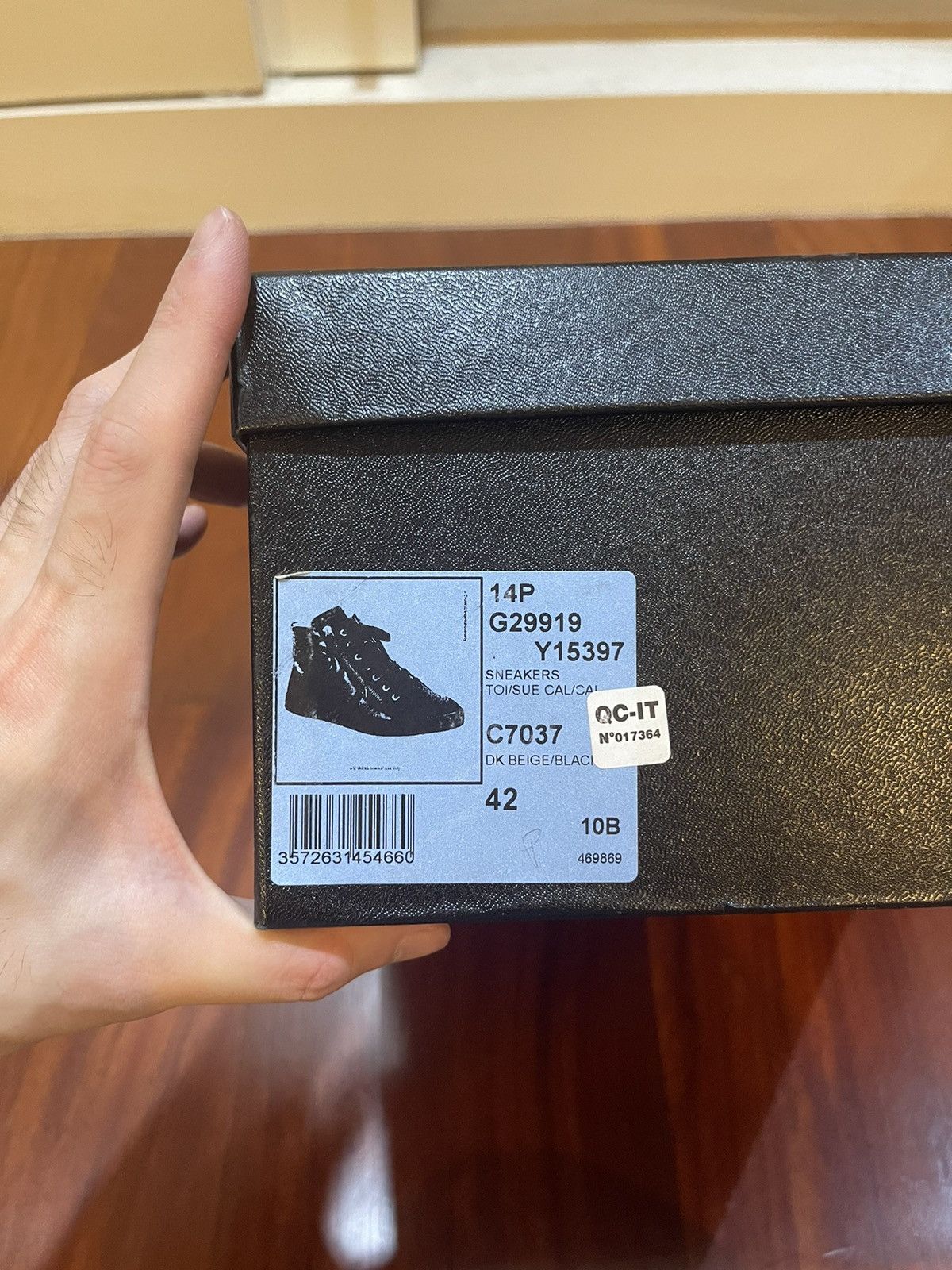 Chanel × Karl Lagerfeld Chanel Beige Black Sneakers Size US 9 / EU 42 - 15 Thumbnail