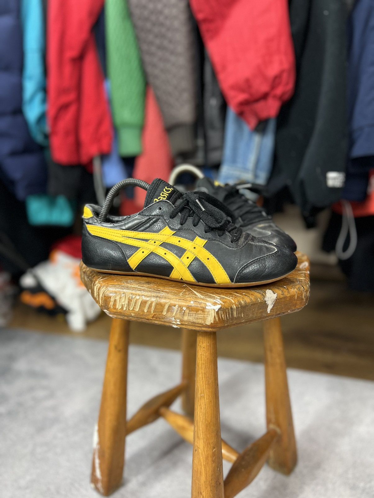 Onitsuka Tiger Asics Onitsuka Tiger Mexico 66 Kill Bill Sneakers Size 38 Size US 5.5 / EU 38 - 1 Thumbnail