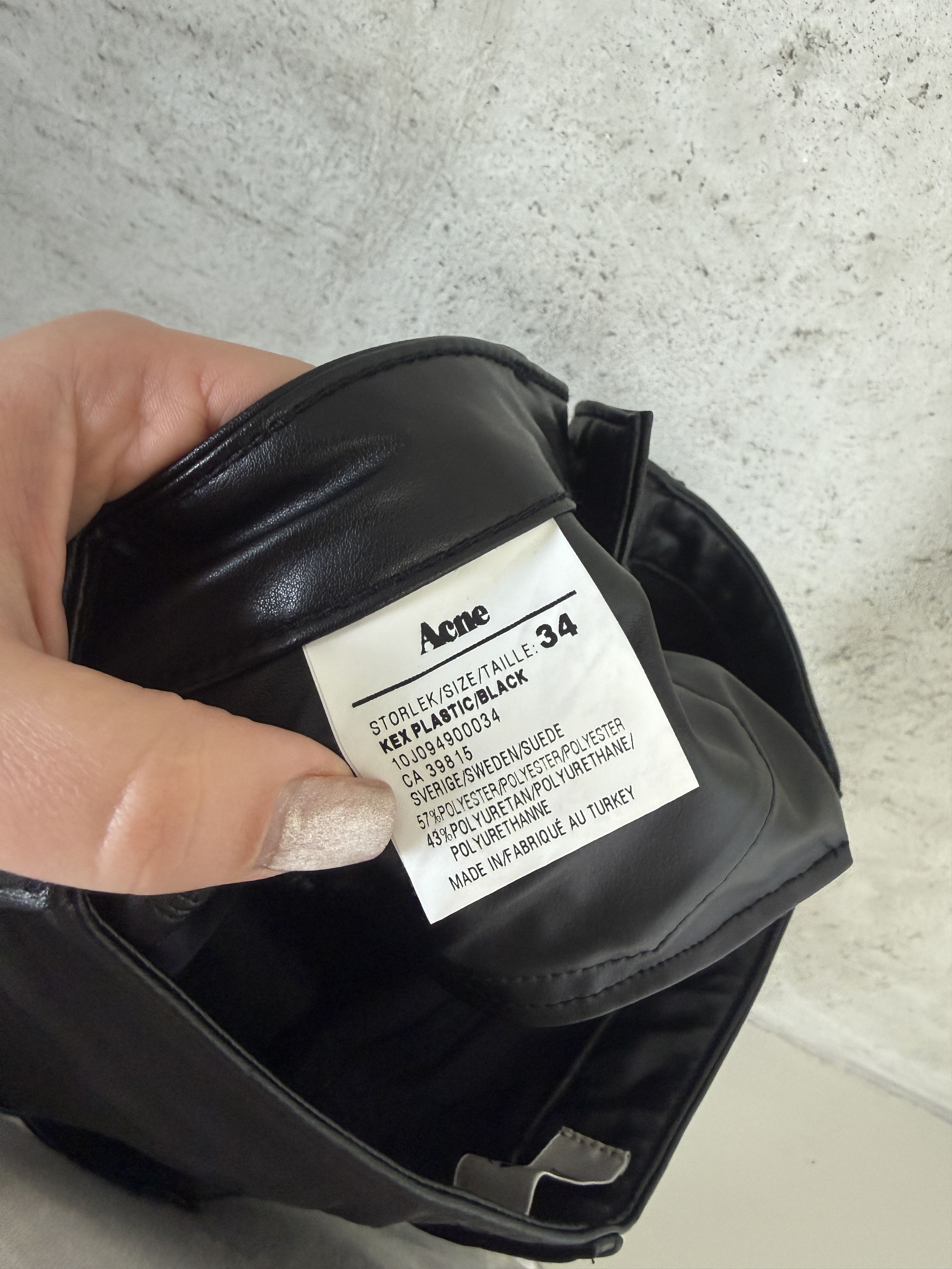 Acne Studios Acne Kex Plastic Black pants casual Size 25" / US 0 / IT 36 - 5 Thumbnail