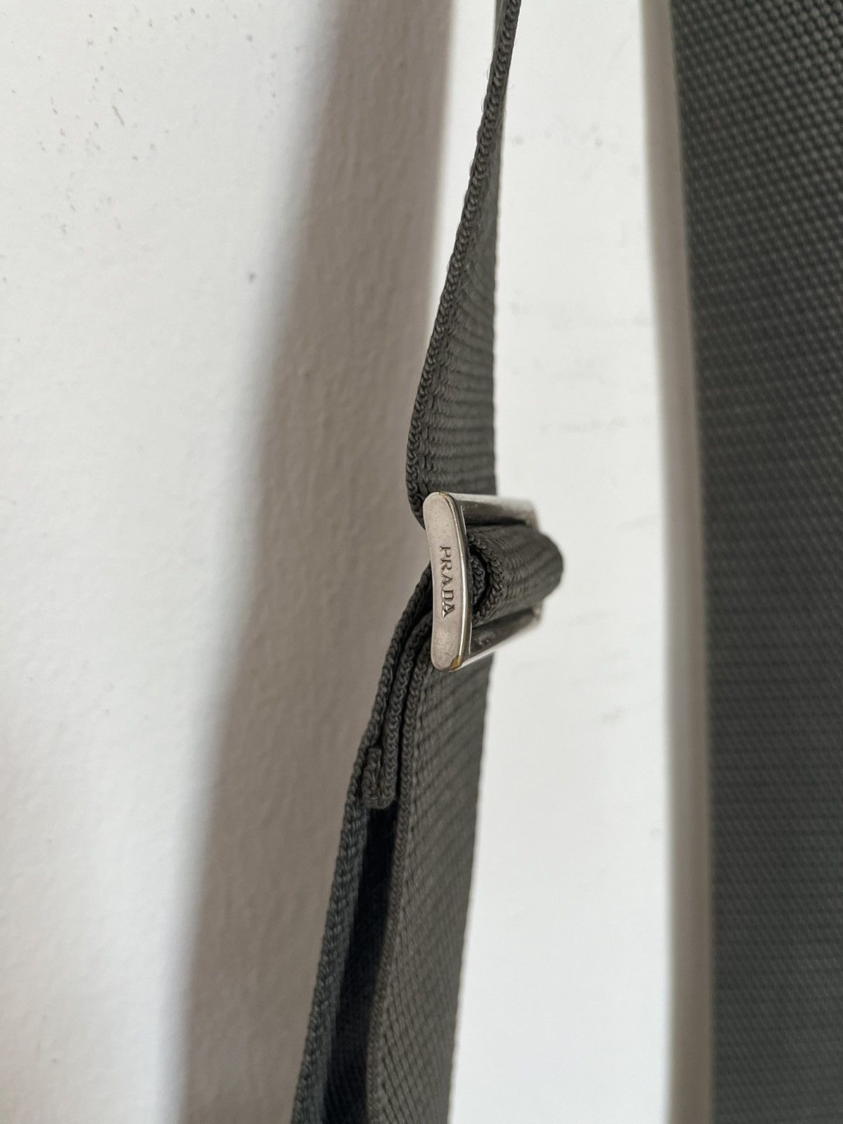 Prada Prada Fw 1999 mutli pocket side bag Size ONE SIZE - 3 Thumbnail