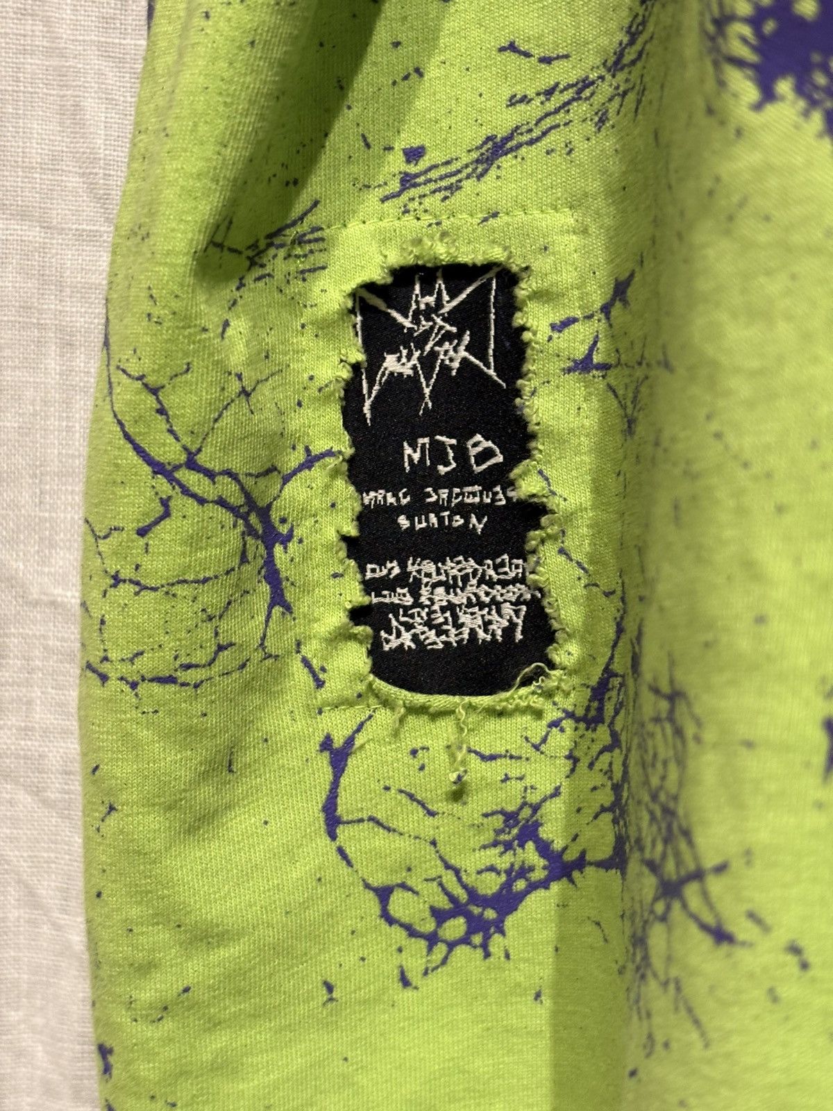 Marc Jacques Burton Double knit MJB green and purple cracks t shirt Size US L / EU 52-54 / 3 - 2 Thumbnail