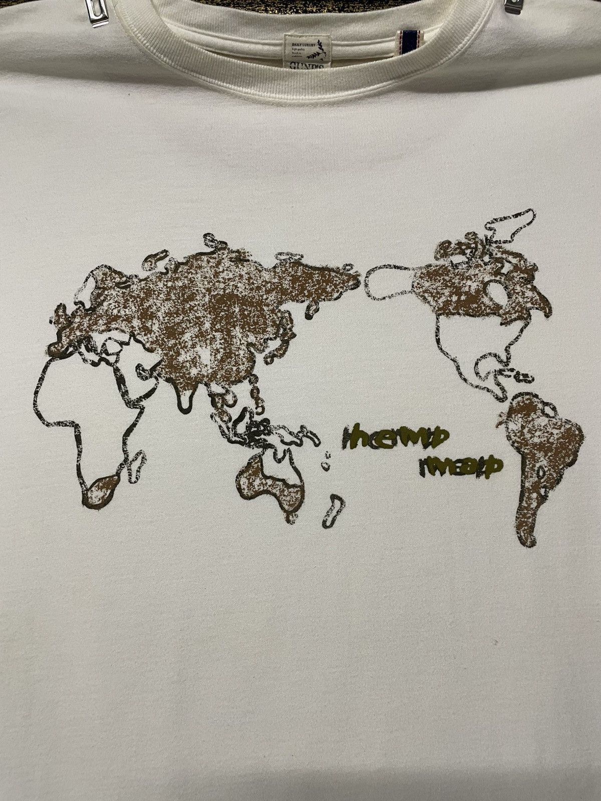 Designer × Japanese Brand × Vintage Vintage Japan Designer Gunts Daily Luxury Hemp Map Tshirt Size US M / EU 48-50 / 2 - 4 Thumbnail
