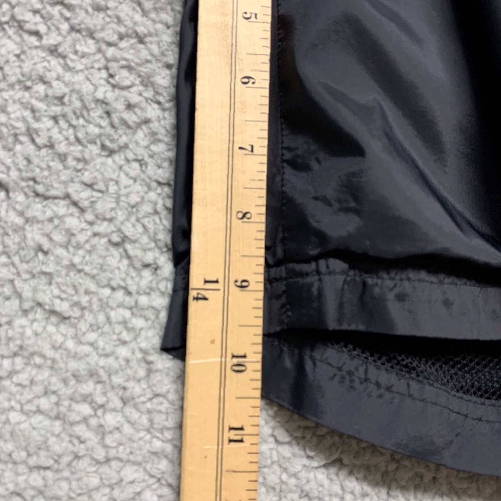 Vintage Results Mens Athletic Shorts Sport Black Large with Pockets Elastic Inseam 10.5 in Read Read Size US 33 - 5 Thumbnail