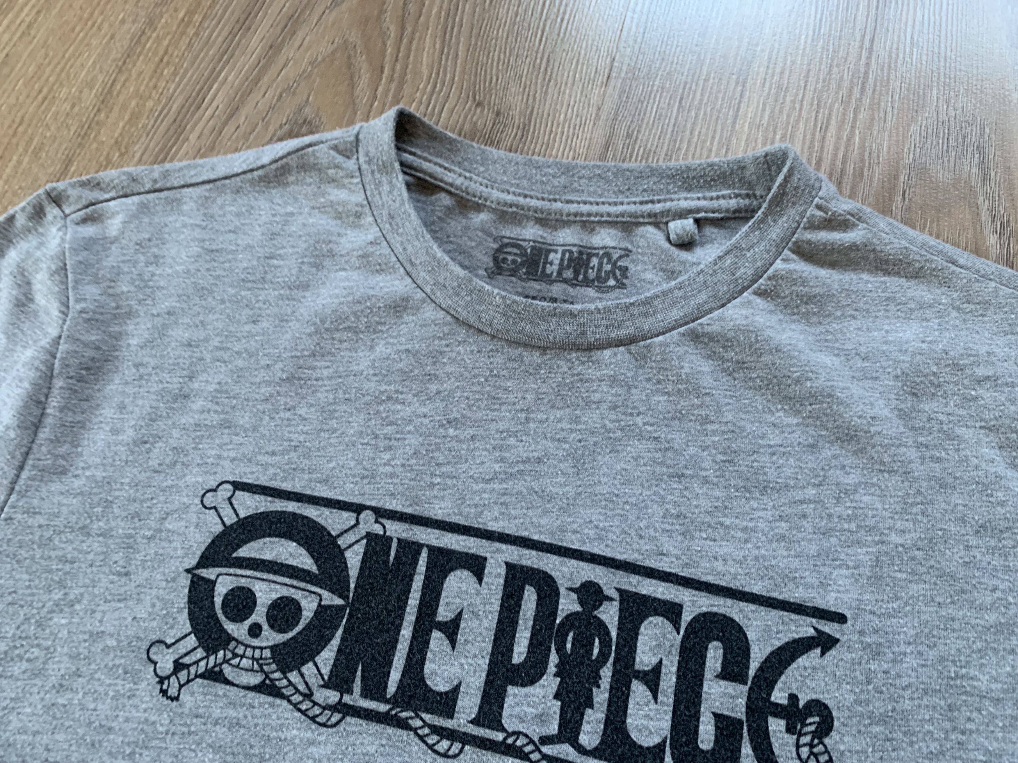 Anime Bioworld Anime One Piece Luffy Sitting T Shirt Size US M / EU 48-50 / 2 - 5 Thumbnail