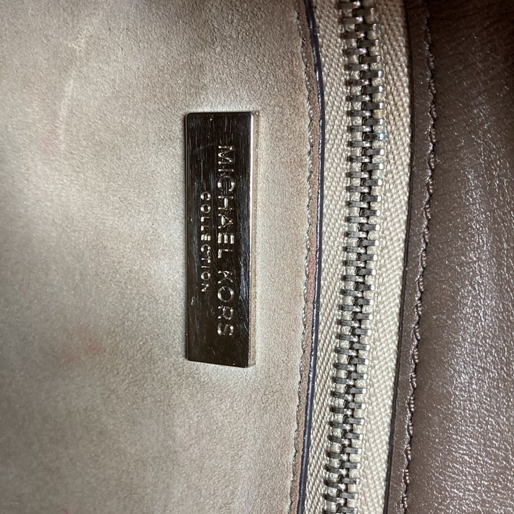 Michael Kors Michael Kors Collection Purse 9.5” X 6” Size ONE SIZE - 10 Thumbnail