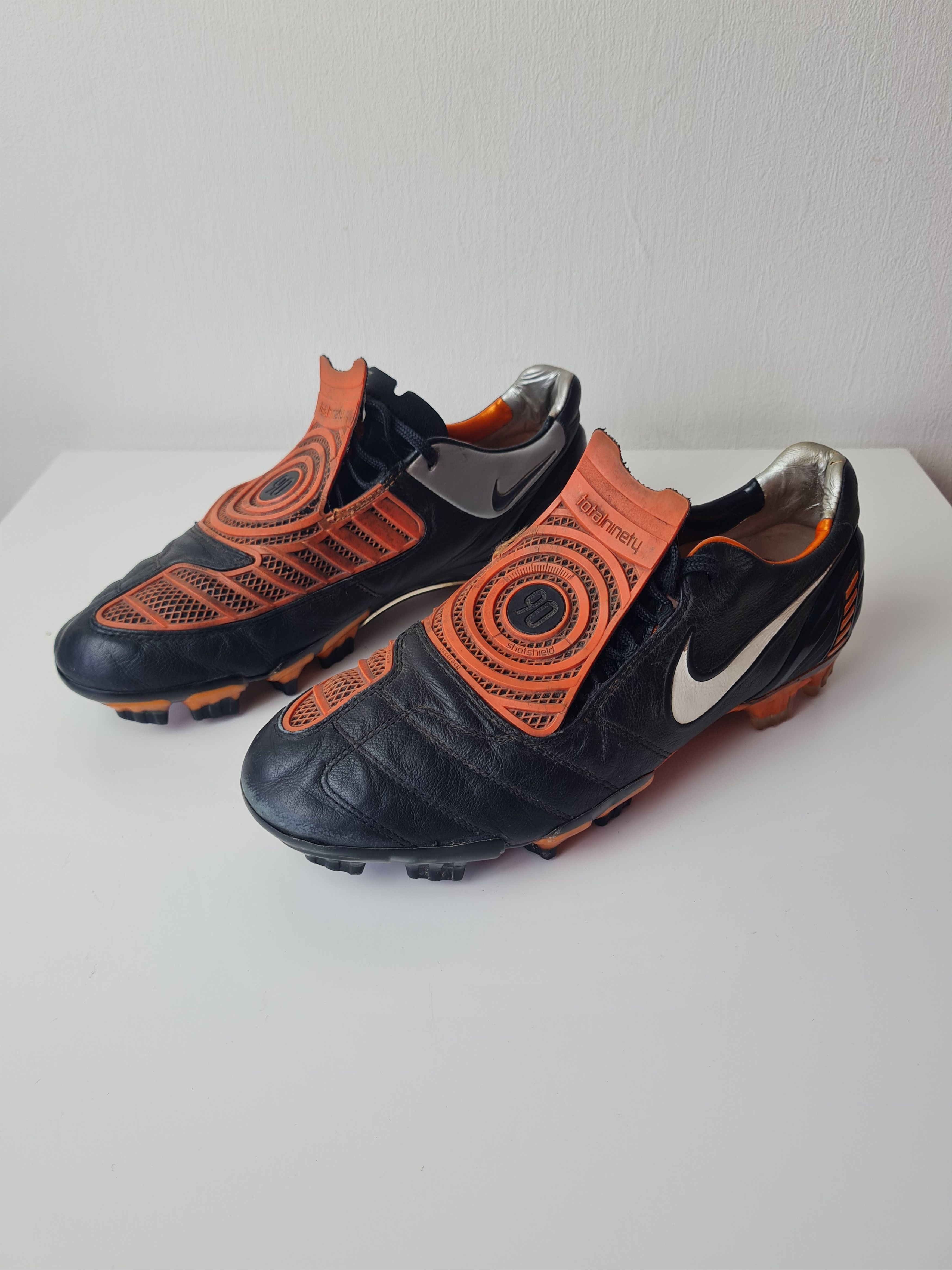 Nike Football Soccer Cleats NikeTotal 90 Laser Black Orange Size US 8 / EU 41 - 11 Thumbnail