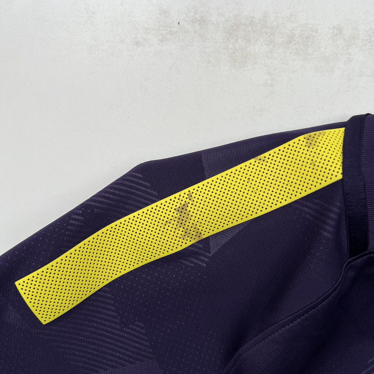 Nike TOTTENHAM 2017/2018 THIRD FOOTBALL SHIRT NIKE SOCCER JERSEY Size US M / EU 48-50 / 2 - 8 Thumbnail