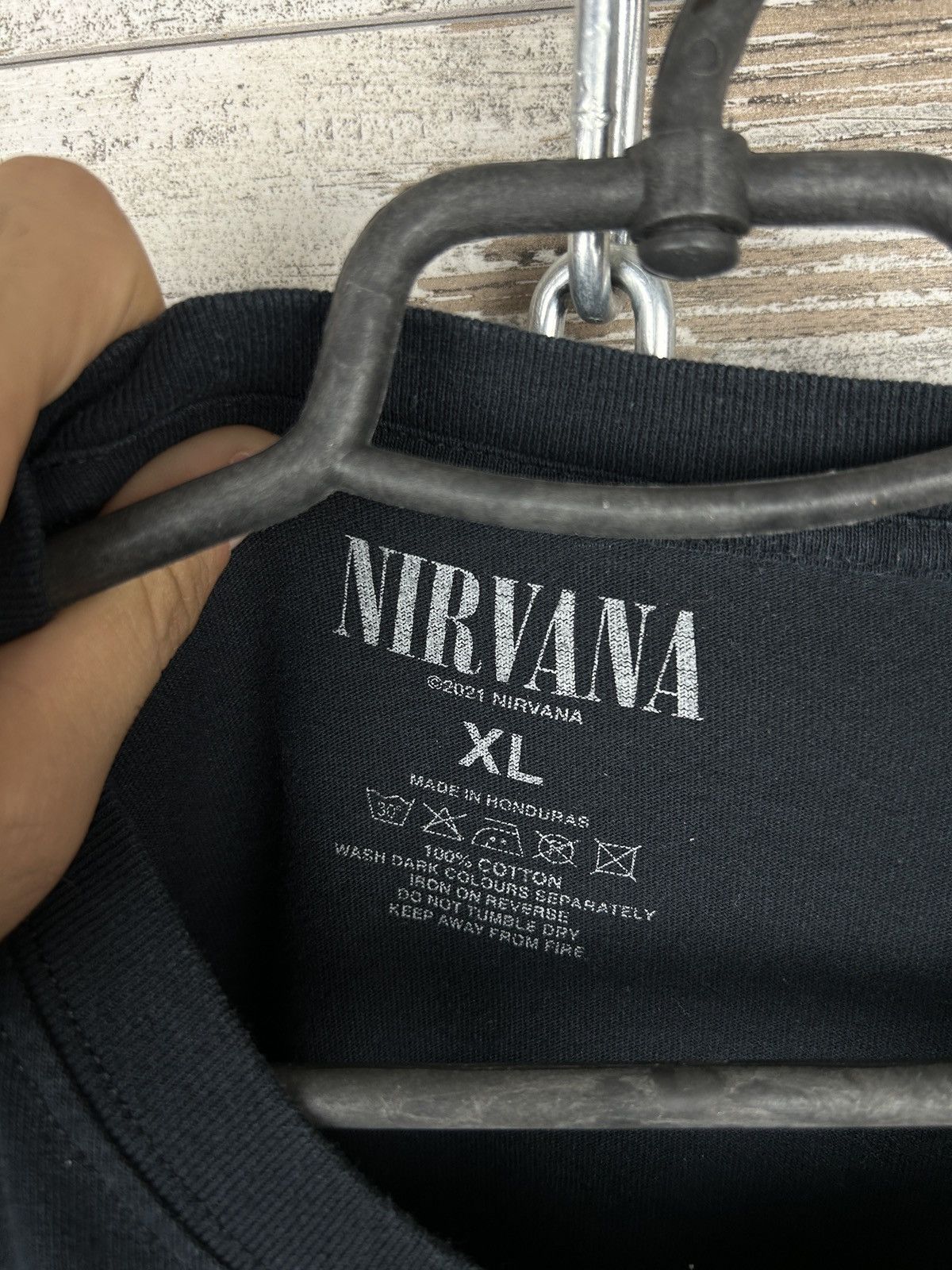 Nirvana Mens Vintage Metallica T Shirt rock band tee Size US XL / EU 56 / 4 - 5 Thumbnail