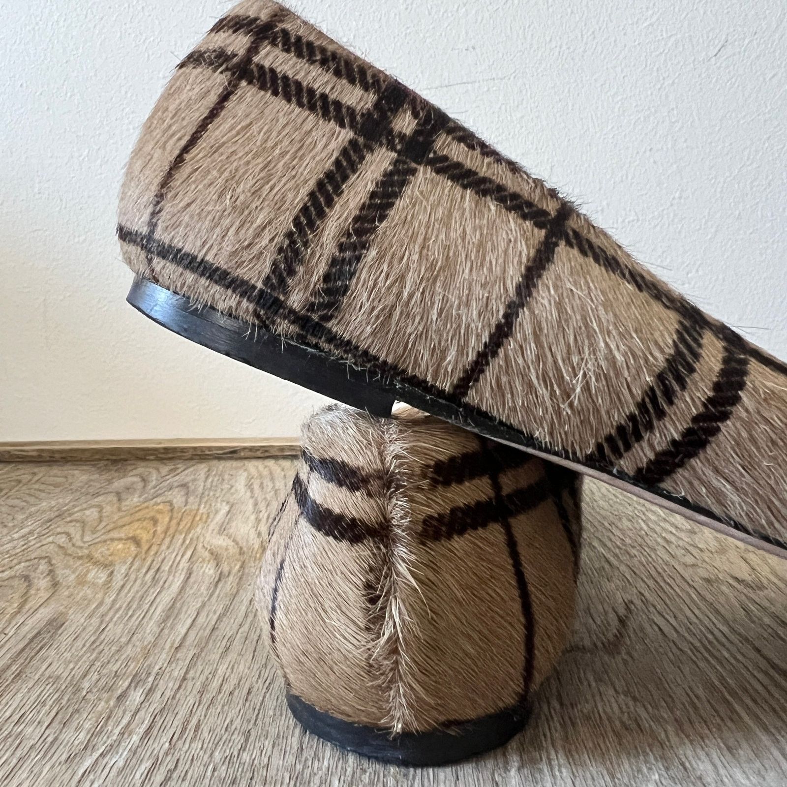Ugg Ugg Collection Vero Cuoio Calf Fur Ballet flat Size US 9.5 / IT 39.5 - 10 Thumbnail