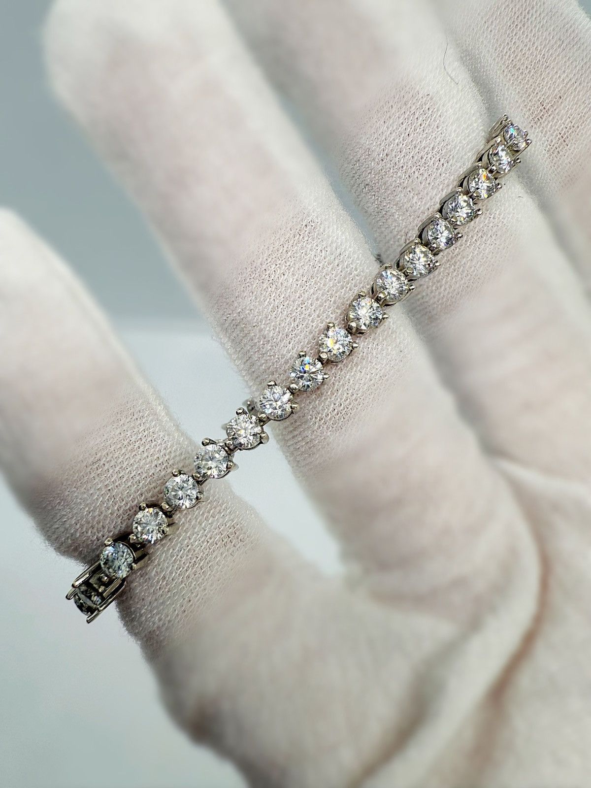 Nordstrom Classic White Sapphire Tennis Bracelet - Women Jewelry Size ONE SIZE - 1 Thumbnail