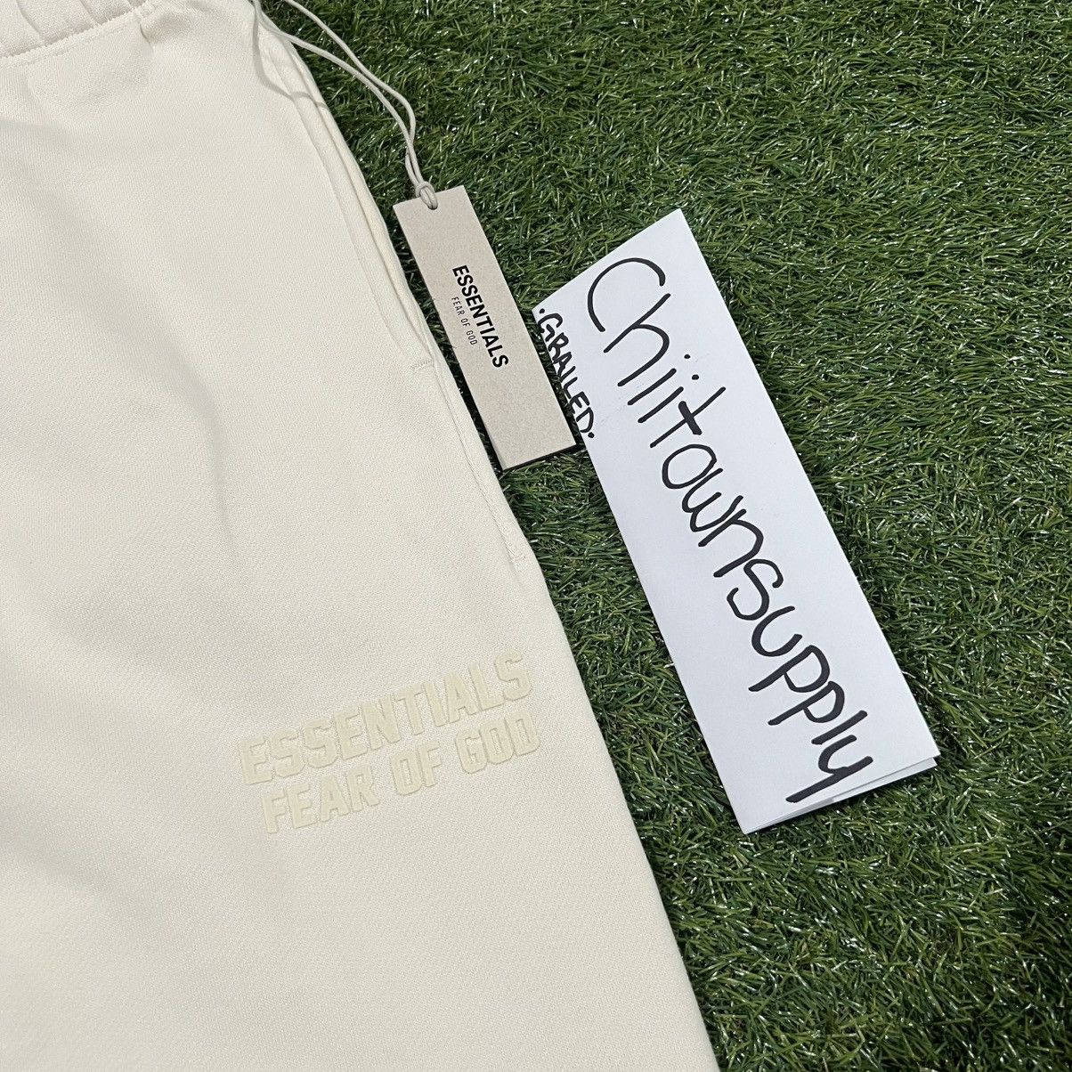 Essentials Fear Of God Essentials Eggshell Sweats Size XL Size US 36 / EU 52 - 5 Thumbnail