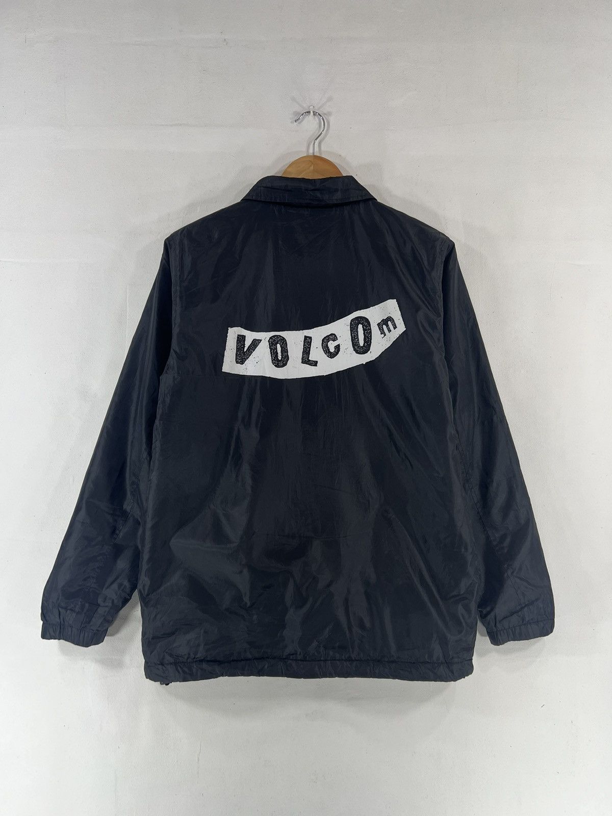 Vintage × Volcom Volcom Streetwear Coach Jacket Size US M / EU 48-50 / 2 - 2 Thumbnail