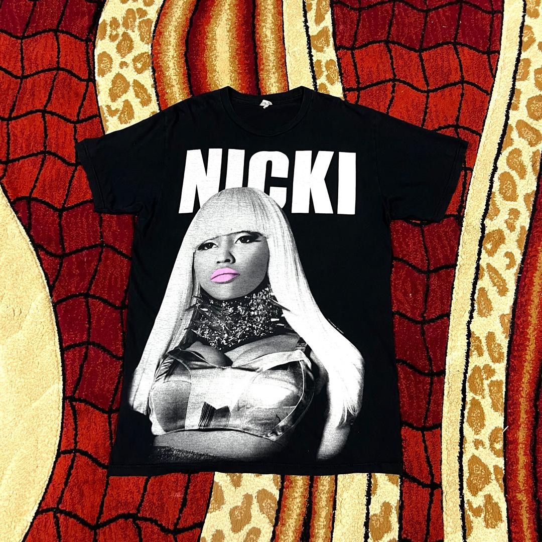 Band Tees Thrashed Faded 2011 Nicki Minaj Tour T Shirt Size US L / EU 52-54 / 3 - 2 Thumbnail