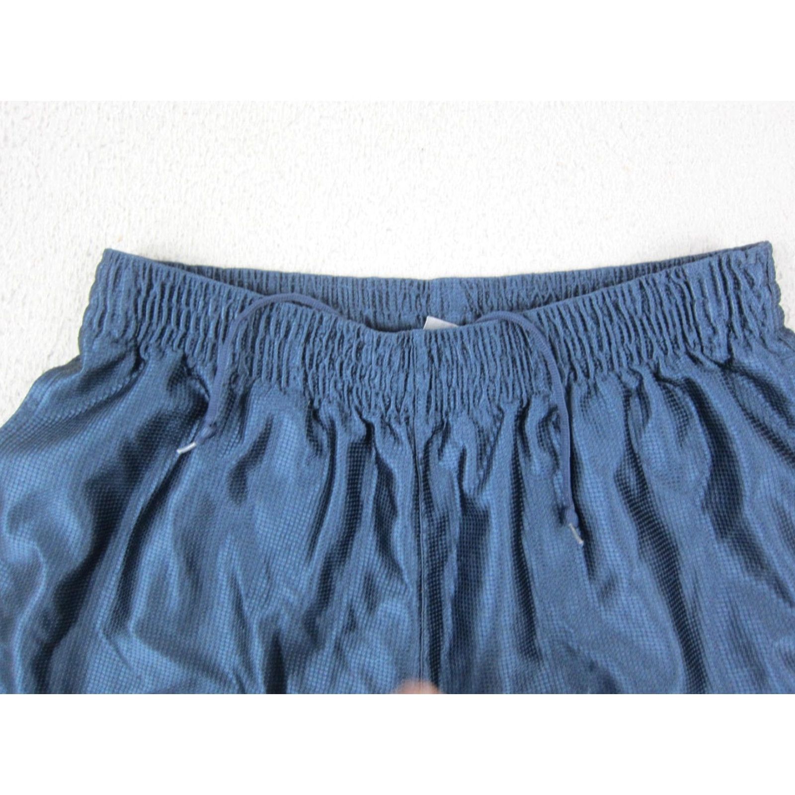 Nike VINTAGE Nike Shorts Mens L Blue Basketball Gym Training 90s Nike Shorts Mens L Blue Basketball 90s Size US 33 - 3 Thumbnail