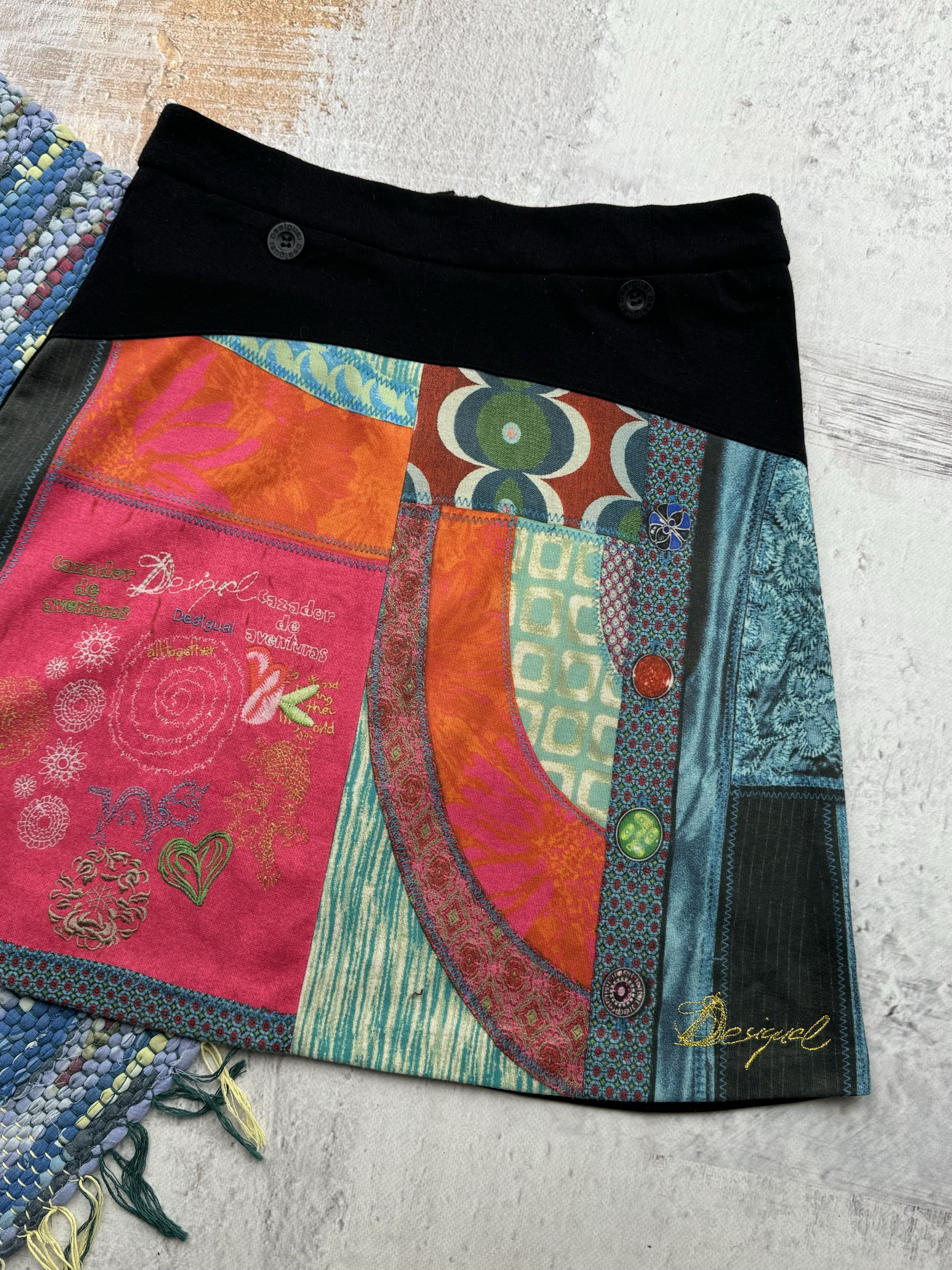 Desigual Desigual Vintage Printed Skirt A177(254) Size 26" / US 2 / IT 38 - 3 Thumbnail