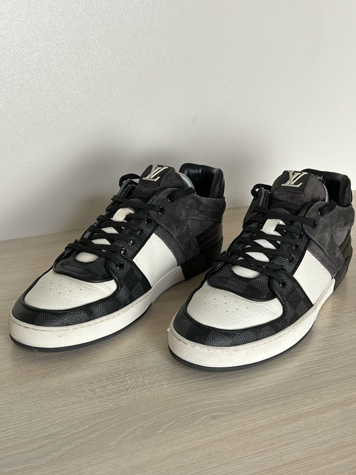 Louis Vuitton Louis Vuitton Archival Damier Leather Suede Sneakers Size US 9 / EU 42 - 2 Thumbnail