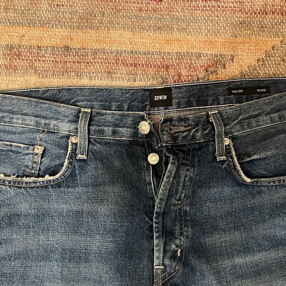 Edwin Edwin 1947 Tash Crop Distressed Jeans size 31 Size US 31 - 4 Thumbnail