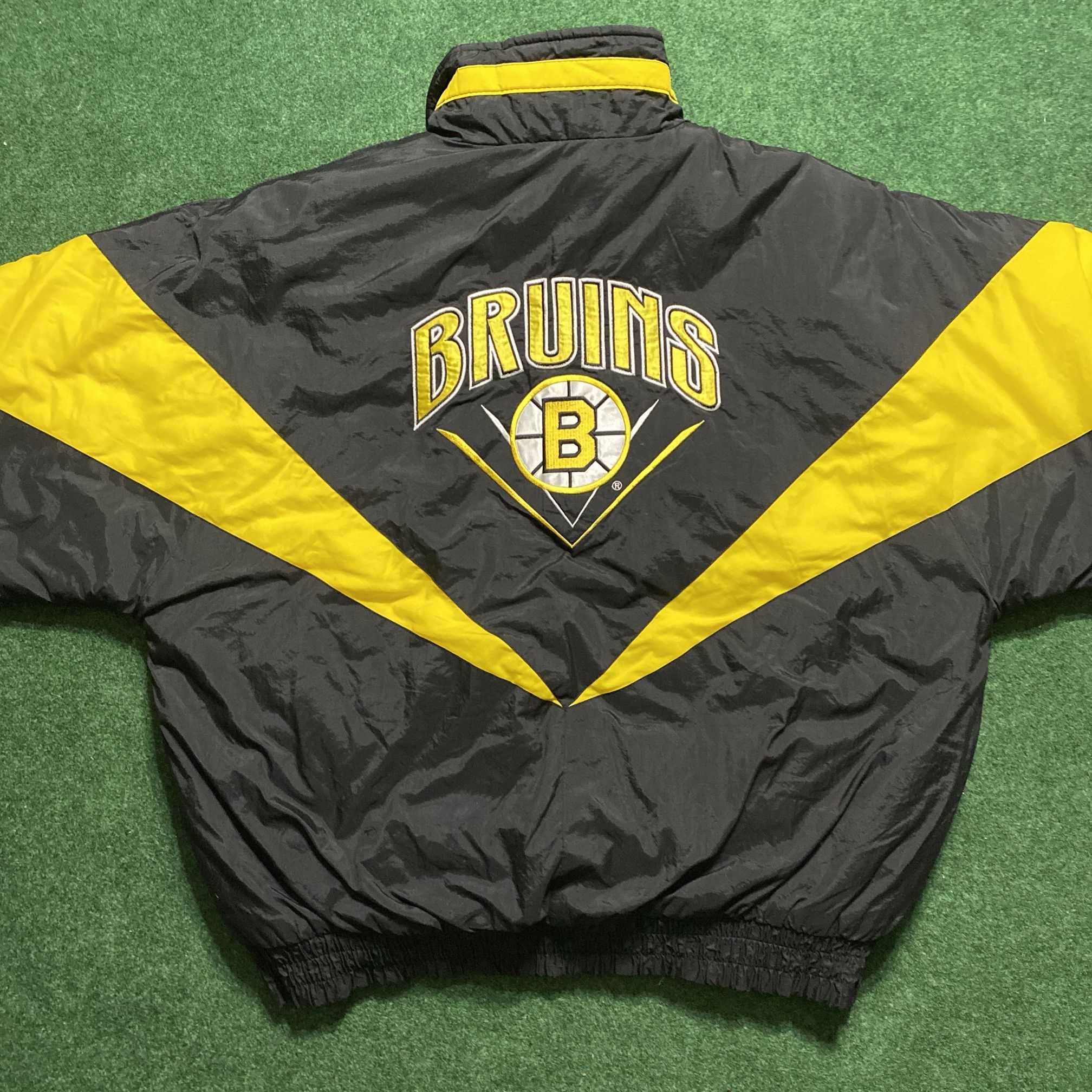 Chalk Line Vintage Chalk Line NHL Boston Bruins Full-Zip Puff Jacket L Size US L / EU 52-54 / 3 - 4 Thumbnail