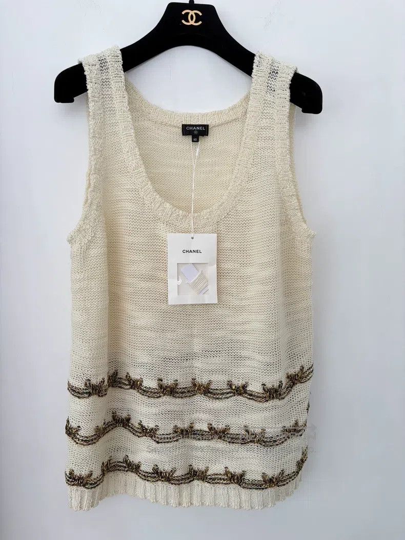 Chanel Chanel High-end handicraft workshop white vest Size S / US 4 / IT 40 - 1 Thumbnail