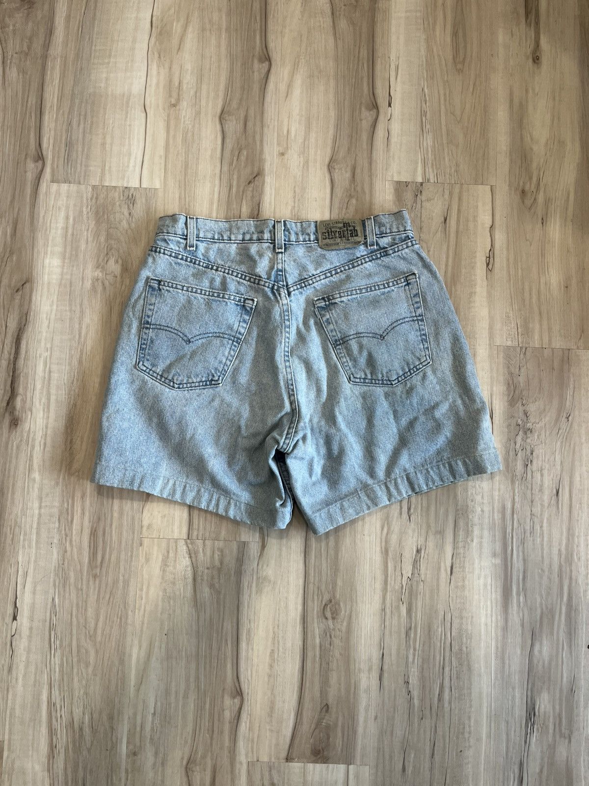 Levi's × Vintage 90s Levi’s silver tab denim shorts Size US 32 / EU 48 - 2 Thumbnail