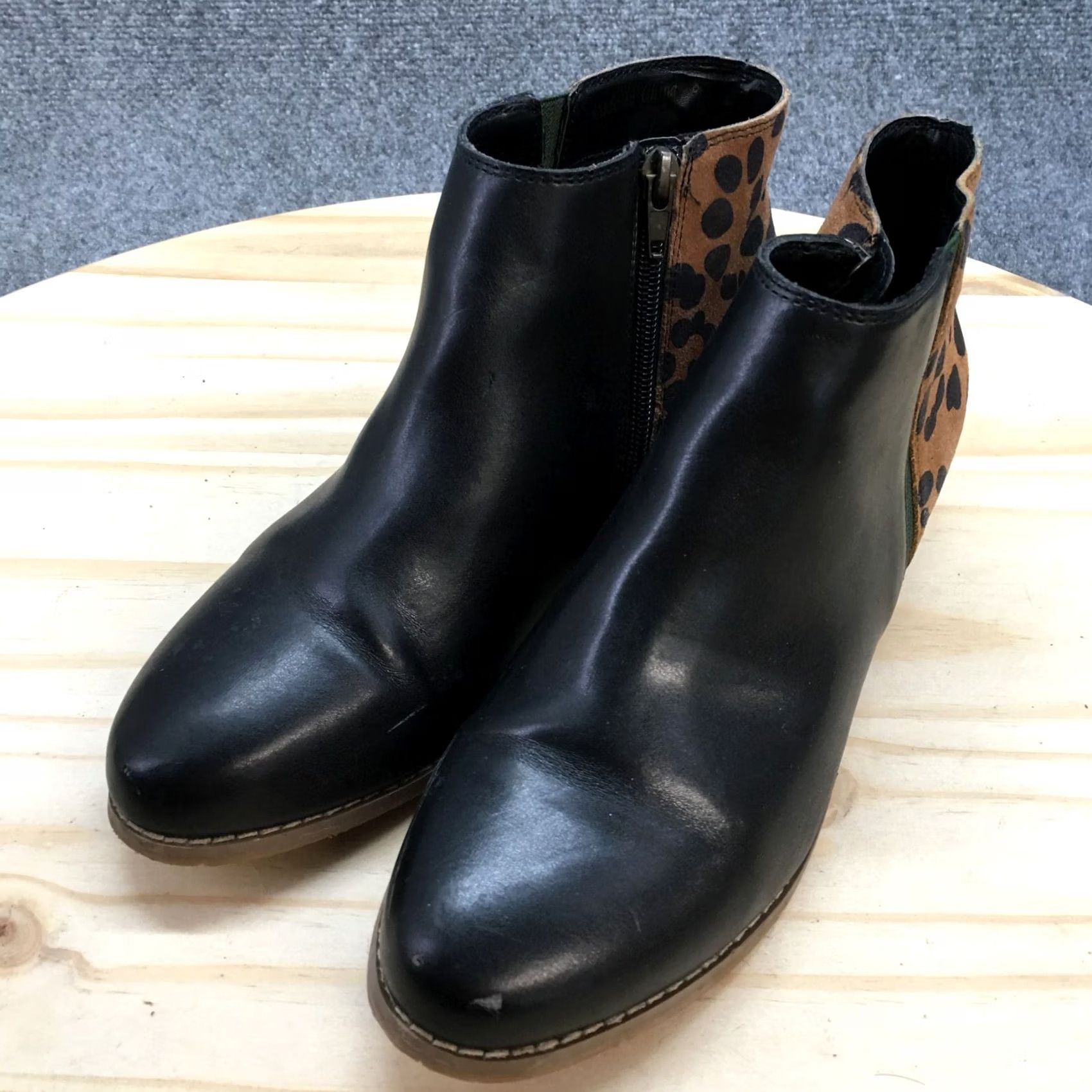 Dolce Vita DV Dolce Vita Boots Womens 8 Ankle Booties Leather Zipper Black Brown Heel 1in casual Womens Boots Size US 8 / IT 38 - 3 Thumbnail