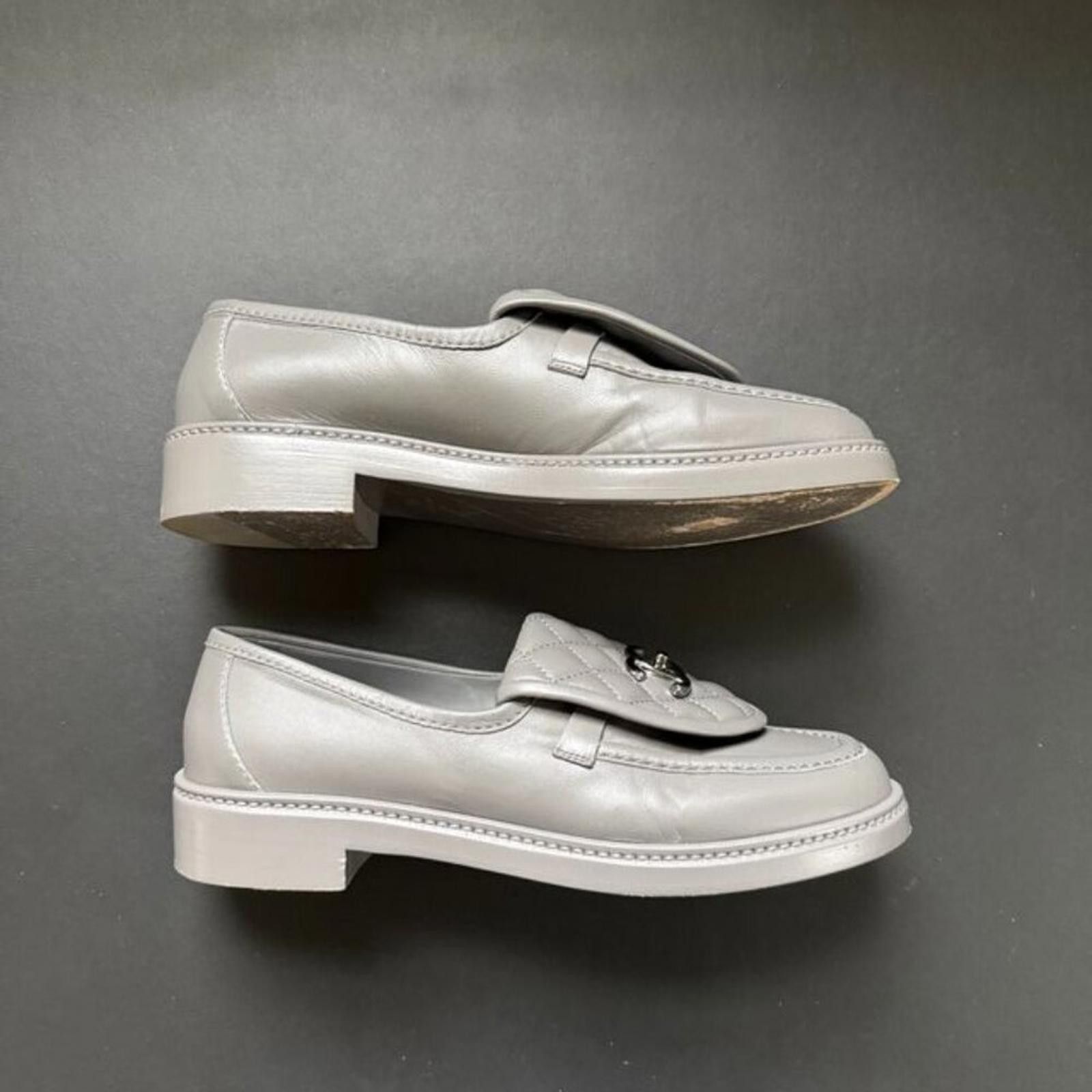 Chanel Turnlock Chanel Loafer in Grey Size US 8 / IT 38 - 5 Thumbnail