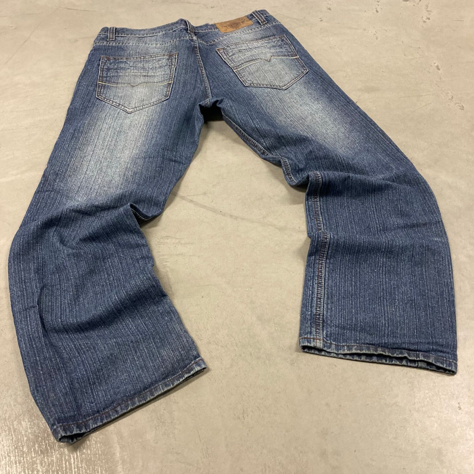 Vintage Baggy faded Brooklyn basement Jeans 36x32 Size US 36 / EU 52 - 2 Thumbnail