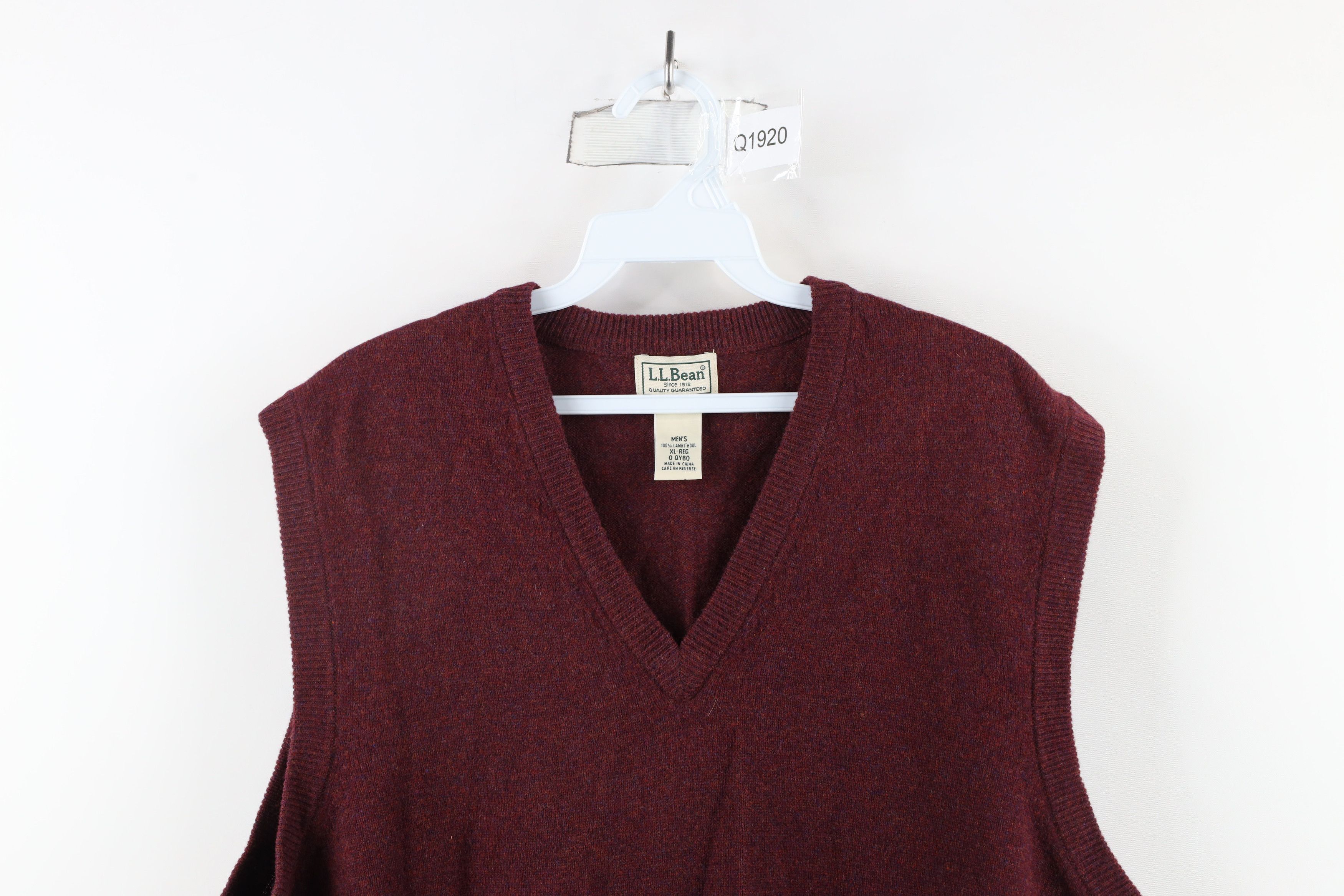 L.L. Bean × Vintage Vintage 90s LL Bean Knit V-Neck Sweater Vest Heather Red Size US XL / EU 56 / 4 - 2 Thumbnail