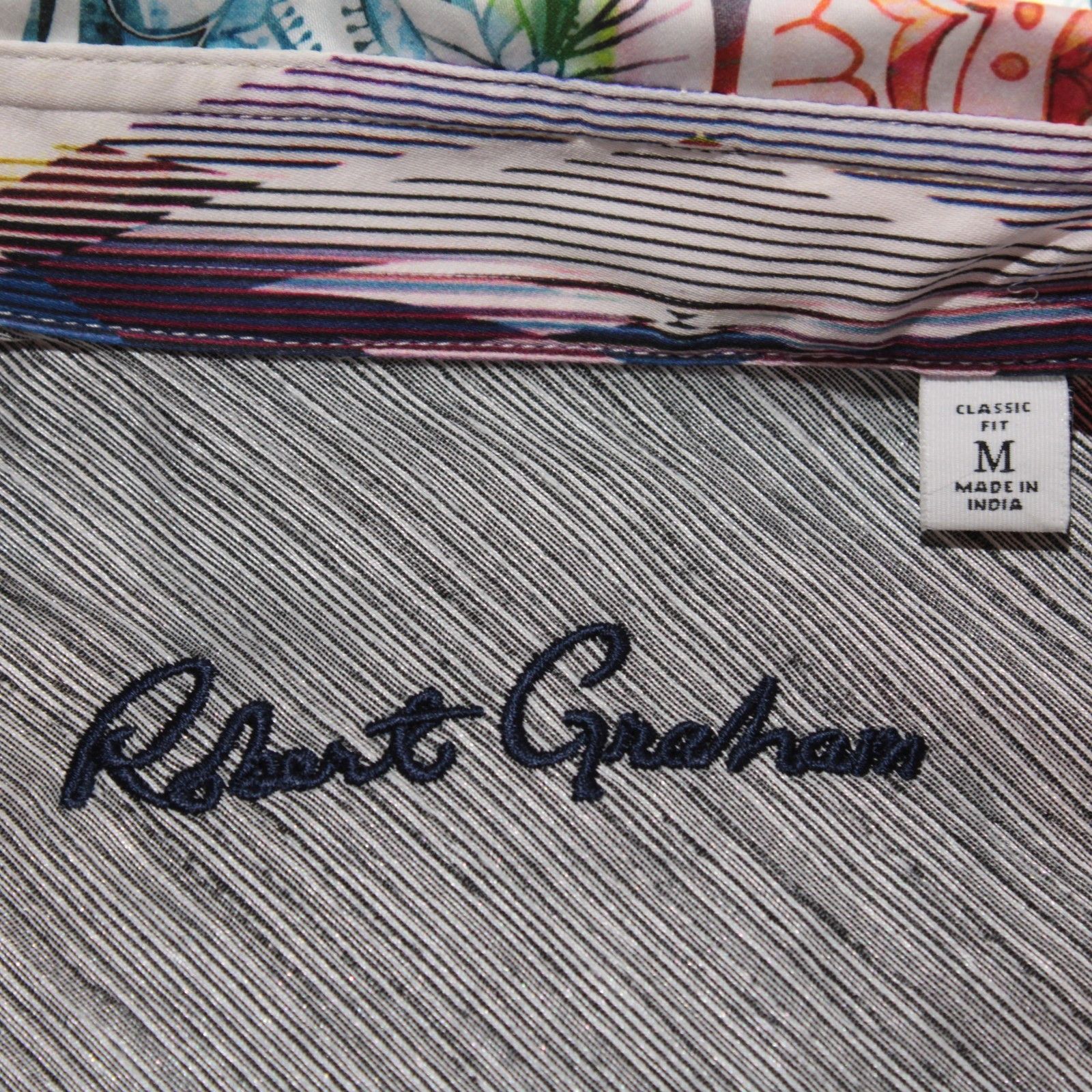 Robert Graham Robert Graham New with tags Shirt Size M US In White Size US M / EU 48-50 / 2 - 3 Thumbnail