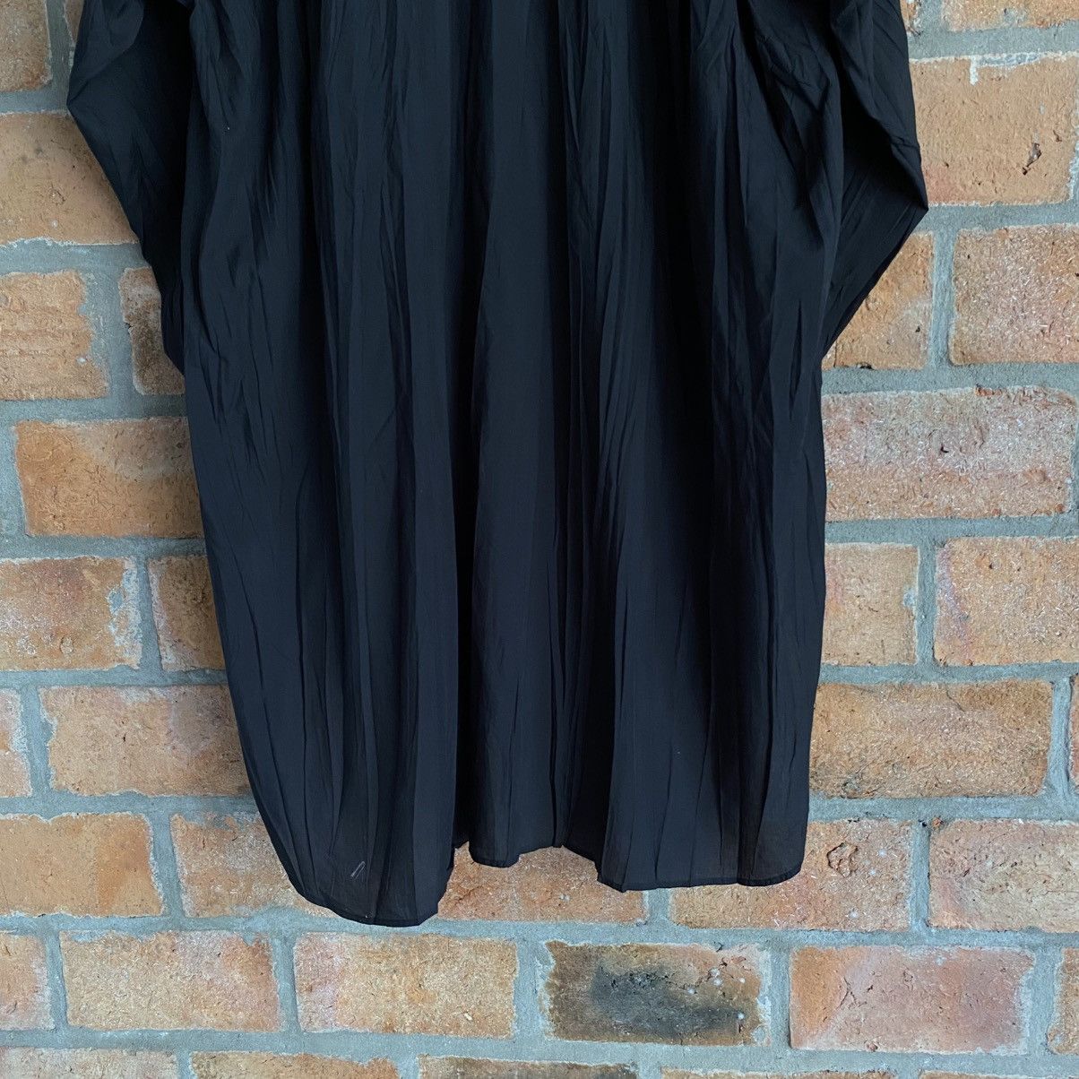 Issey Miyake ISSEY MIYAKE Black Pleated Oversized Dress Shirt Size XS / US 0-2 / IT 36-38 - 7 Thumbnail