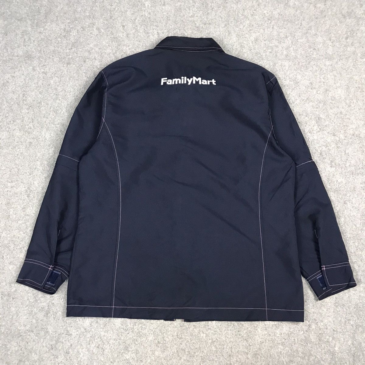 Japanese Brand FAMILY MART JAPAN ZIPPER UNIFORM JACKET Size US M / EU 48-50 / 2 - 5 Thumbnail